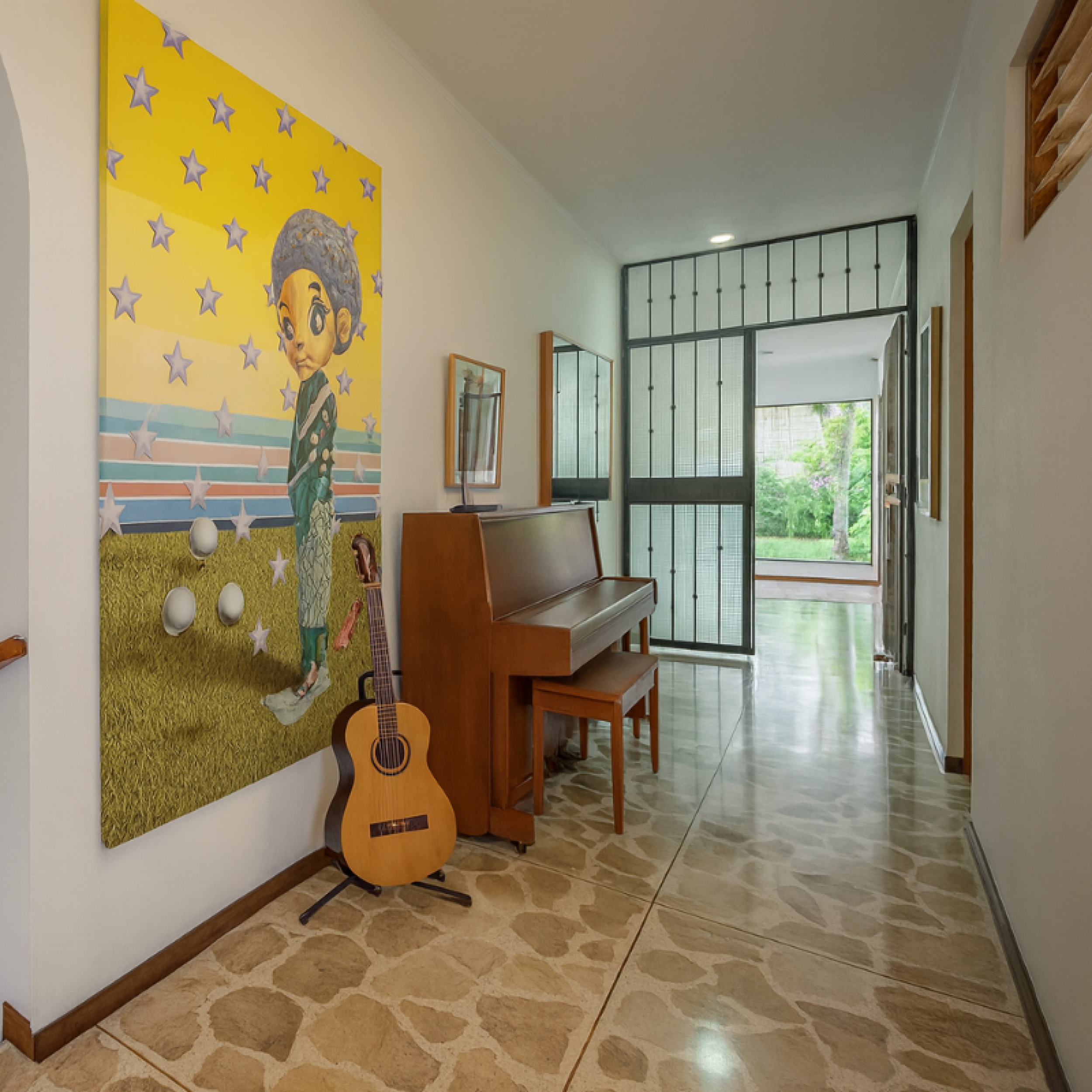 One-Story Home for Sale – Los Laureles, Escazú | Prime Location, Views & Timeless Design
