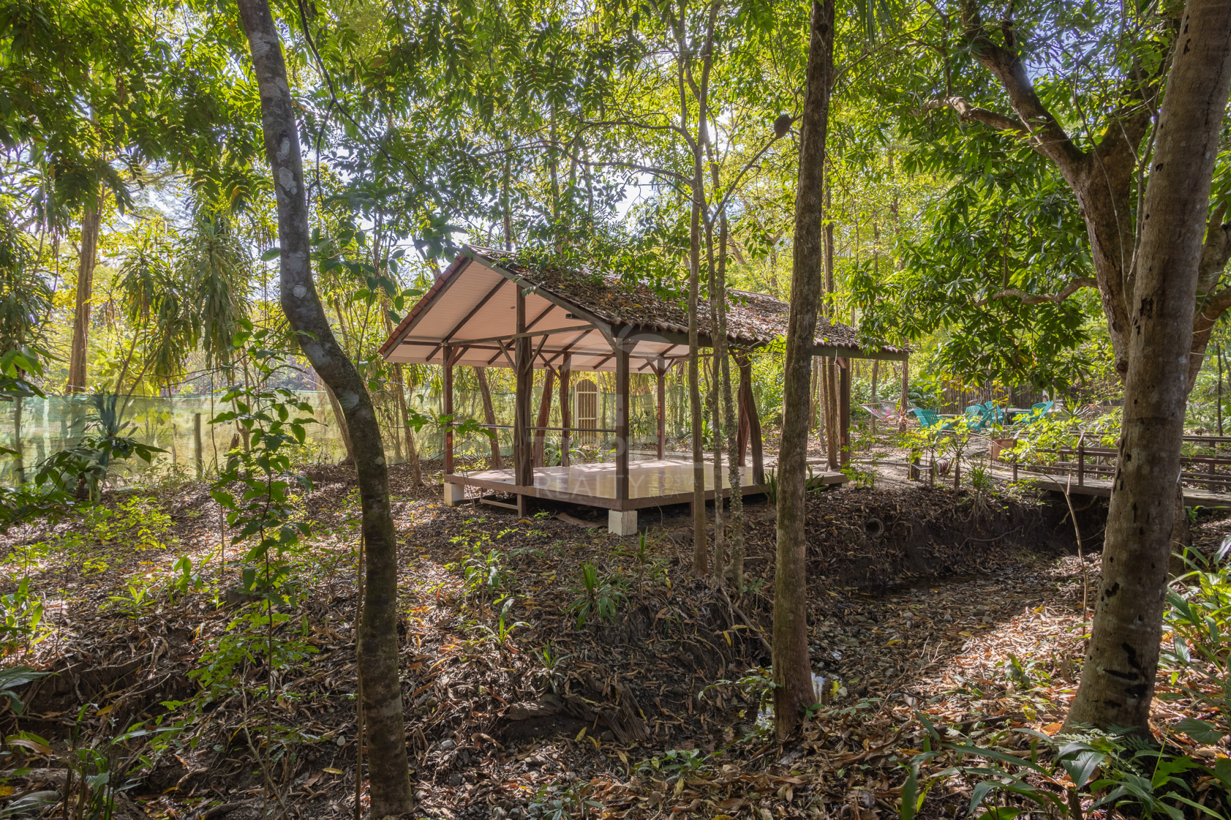 Cabañas en Venta en Montezuma | Inversión Turnkey cerca de Los Cedros
