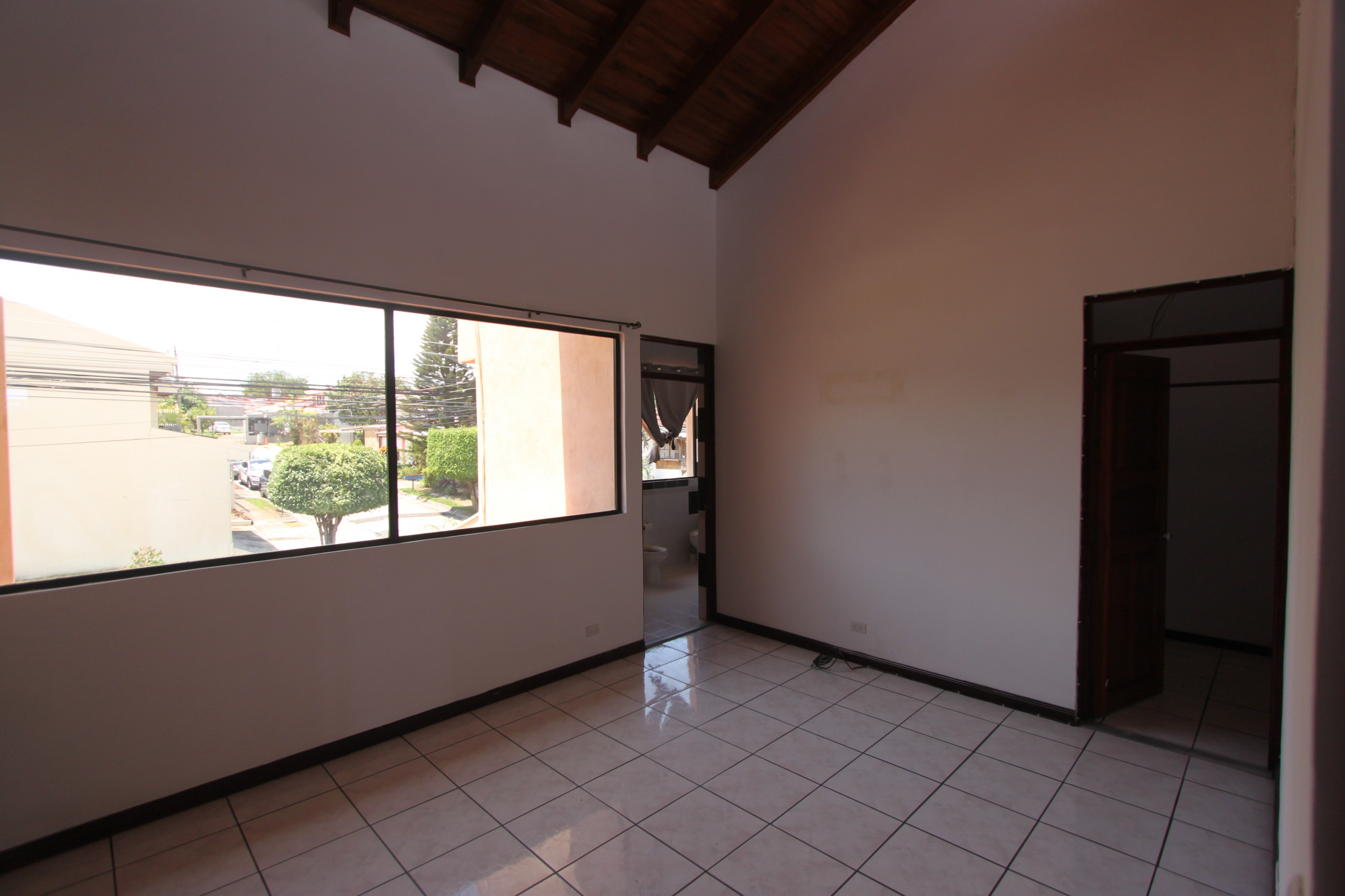 House for Sale in Gated Residential Community in Uruca SOLD