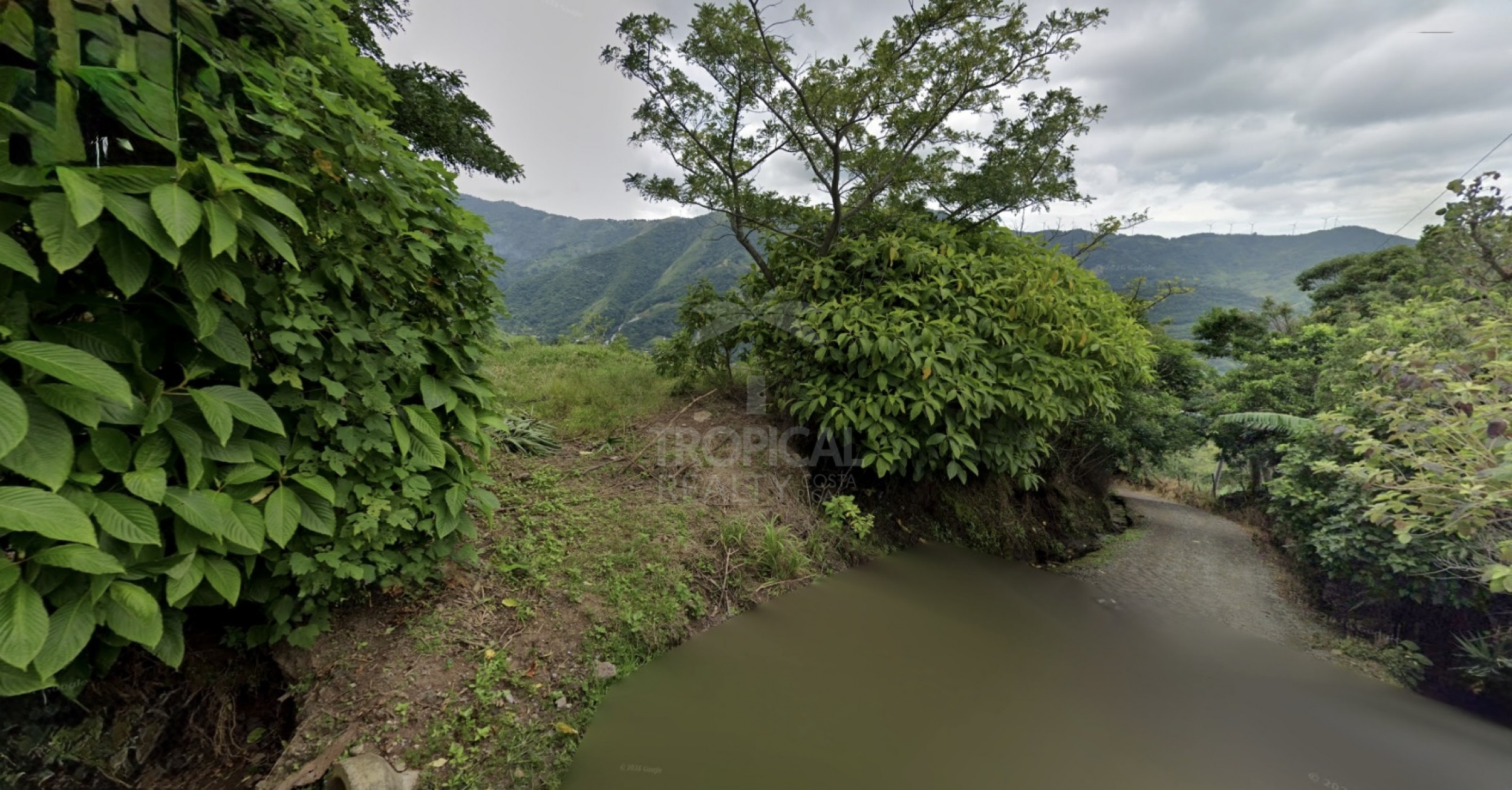 Lote de 11,000 m² (2.72 Acres) en Venta en Salitral de Santa Ana, Carretera a Escazú