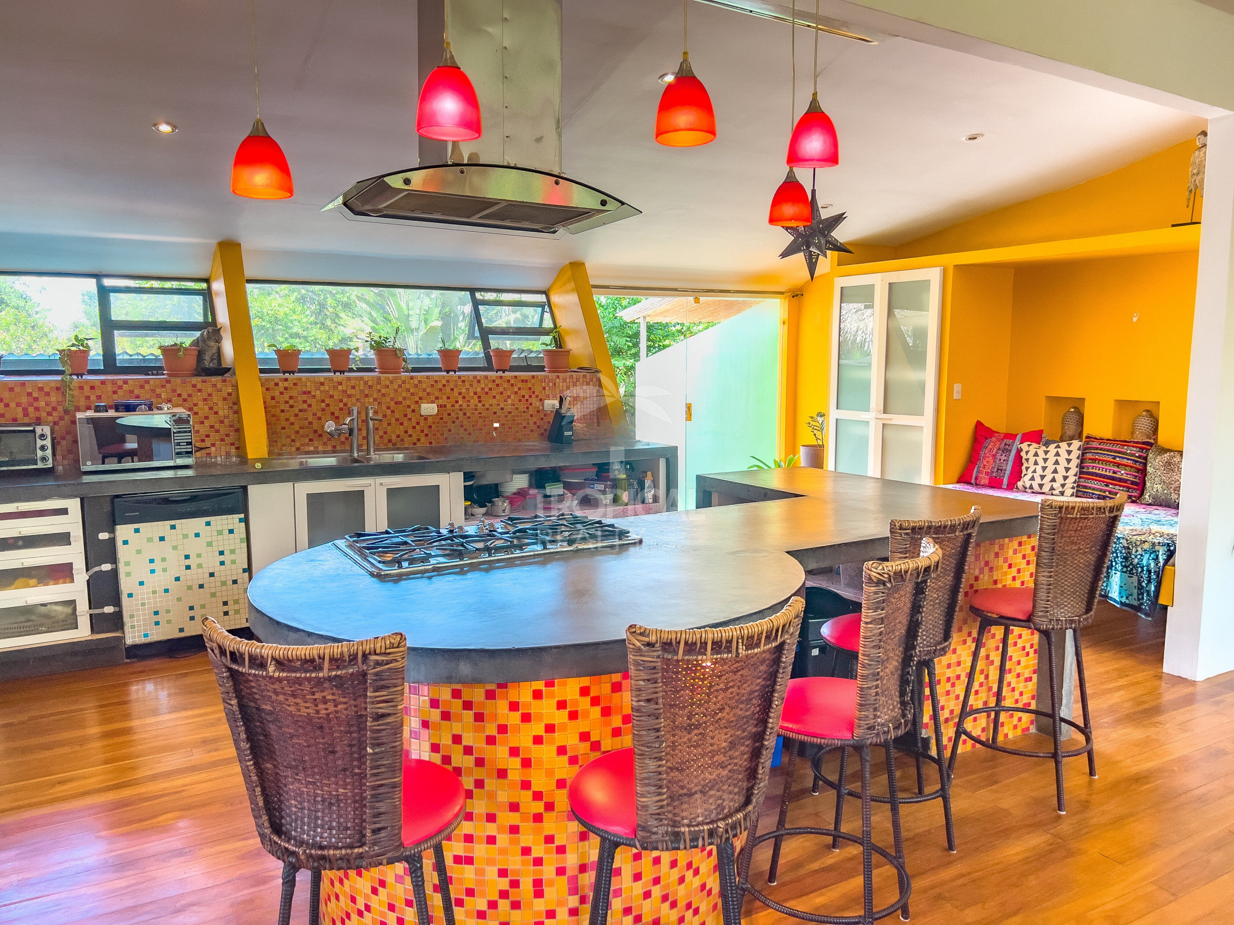 Dream Home Minutes from Pristine Beaches and Community Amenities