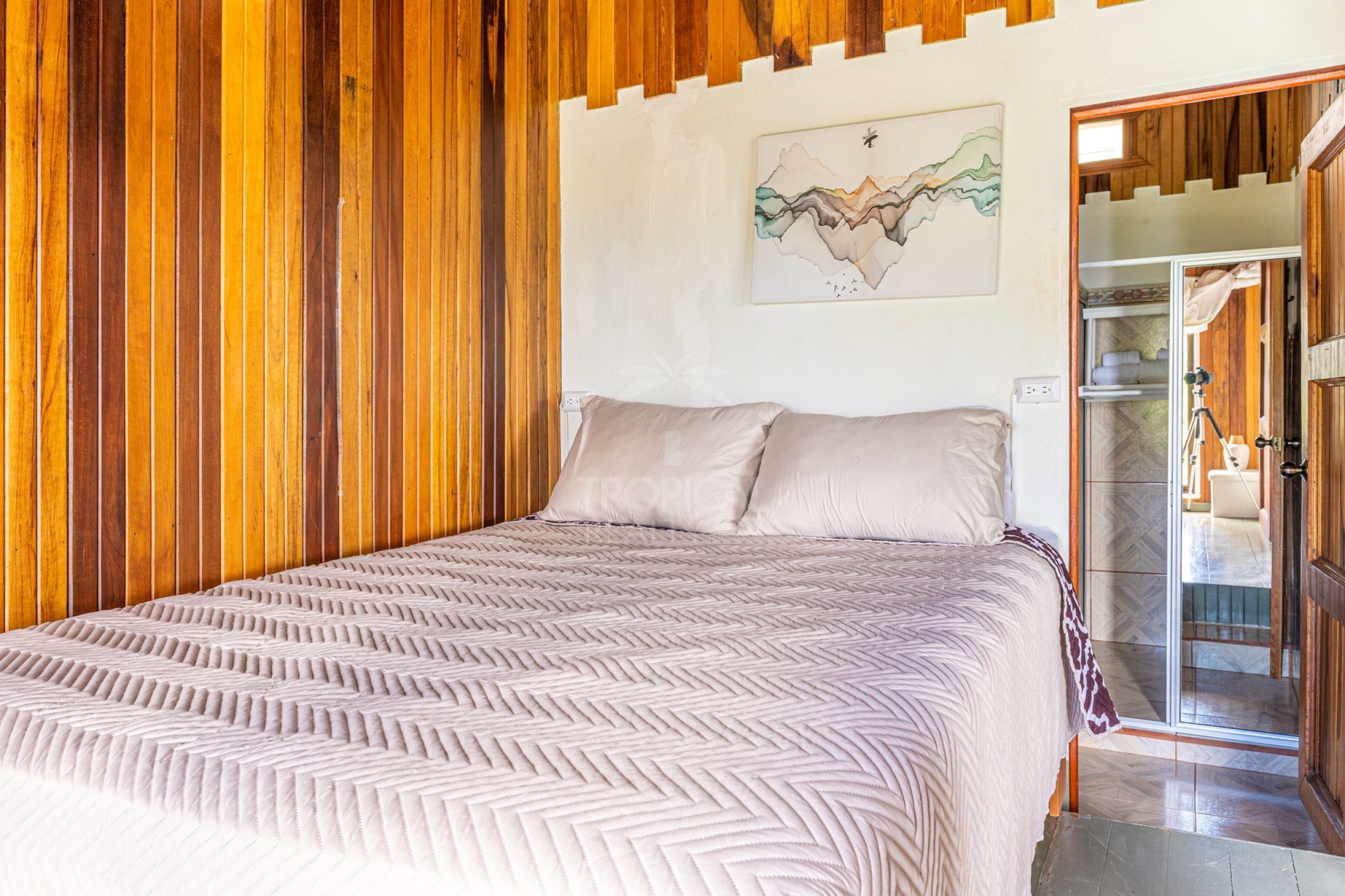 Ocean-View Boutique Hotel in Dominical – 13 Turn-Key Units on 1 Hectare