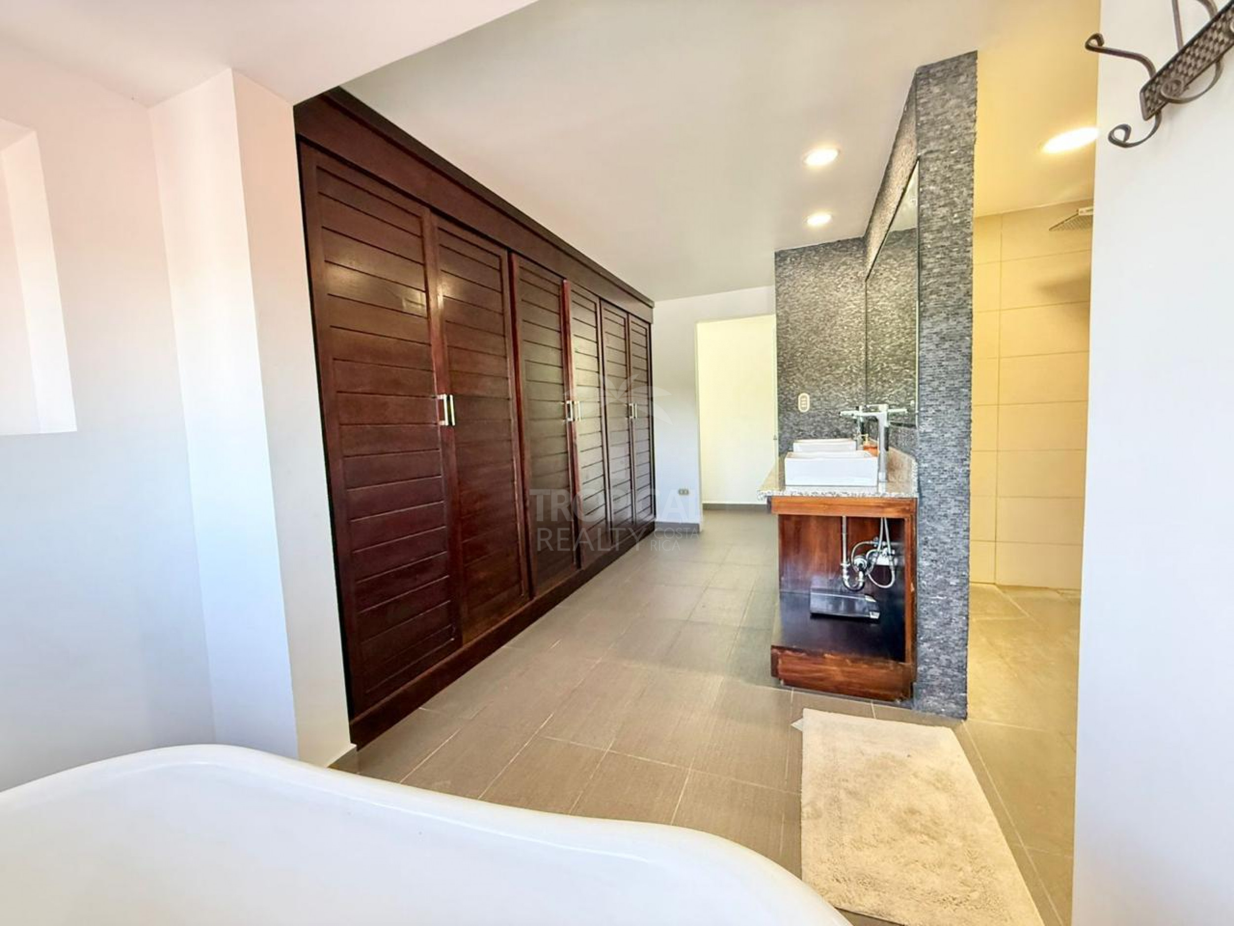 Independent Home for Sale  – Los Laureles, Escazú