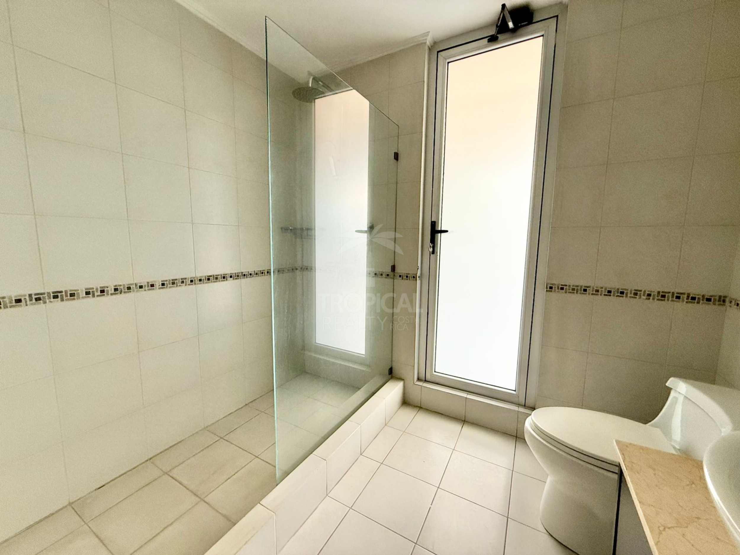 Modern Home in Gated Community with Full Amenities – Pozos, Santa Ana | $395,000