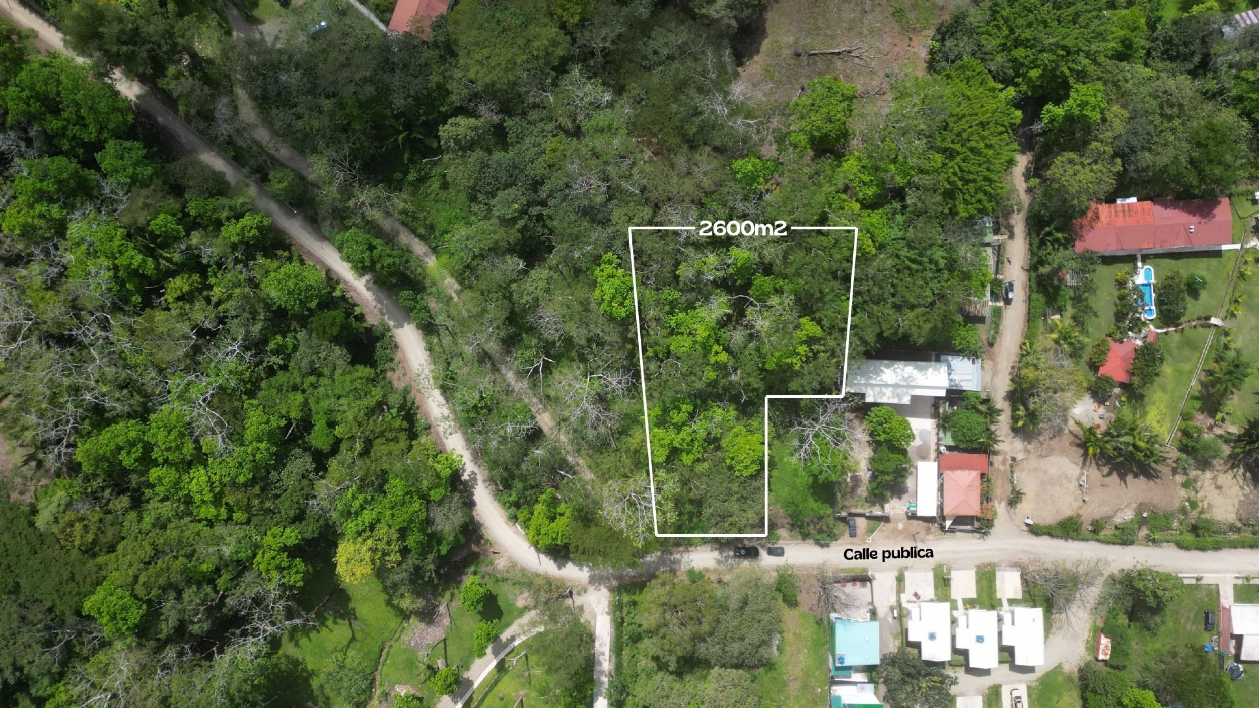 2600 m² Lot Only 7 Minutes from Santa Teresa Center and Beach