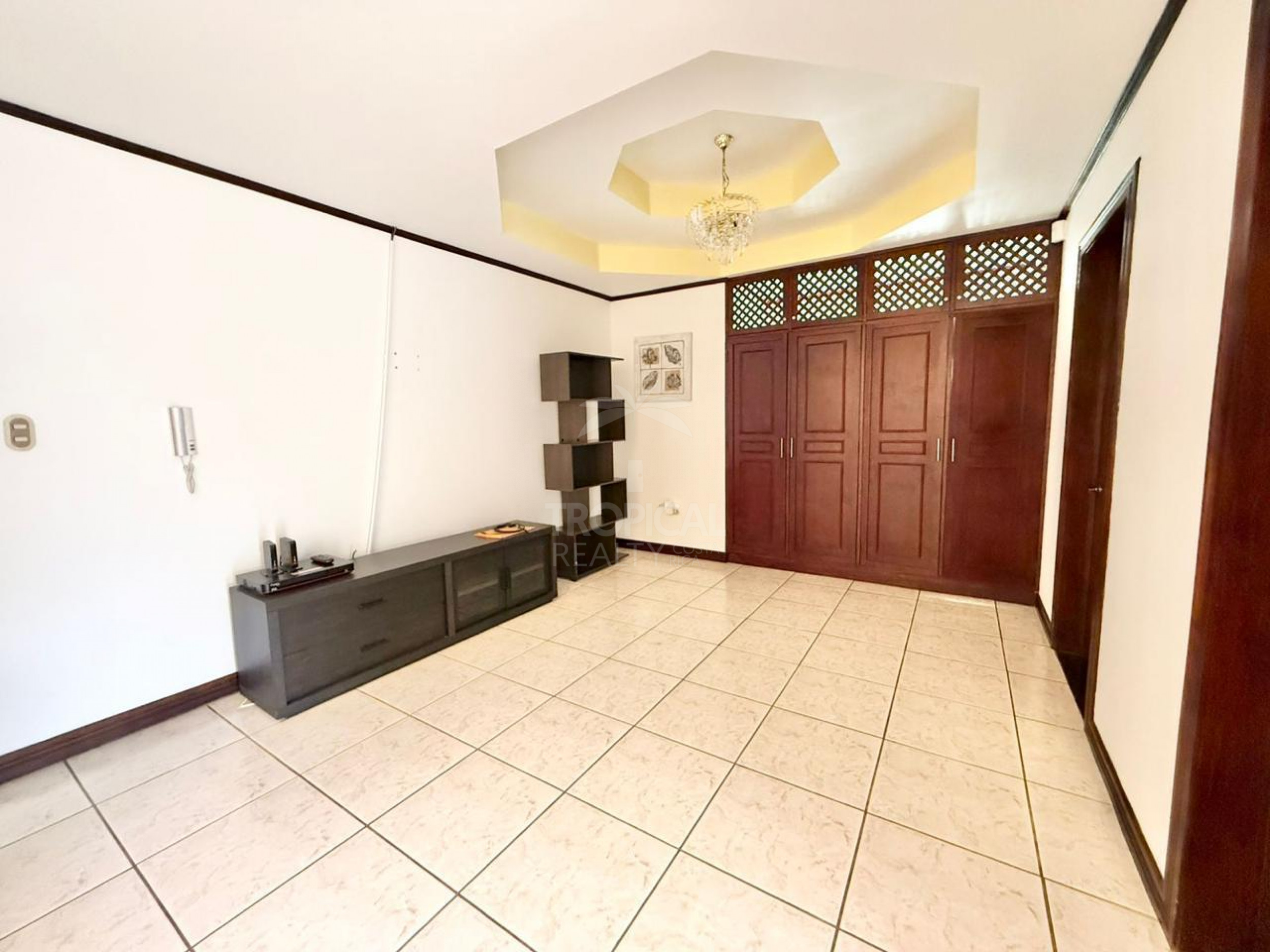 Independent Home for Sale  – Los Laureles, Escazú