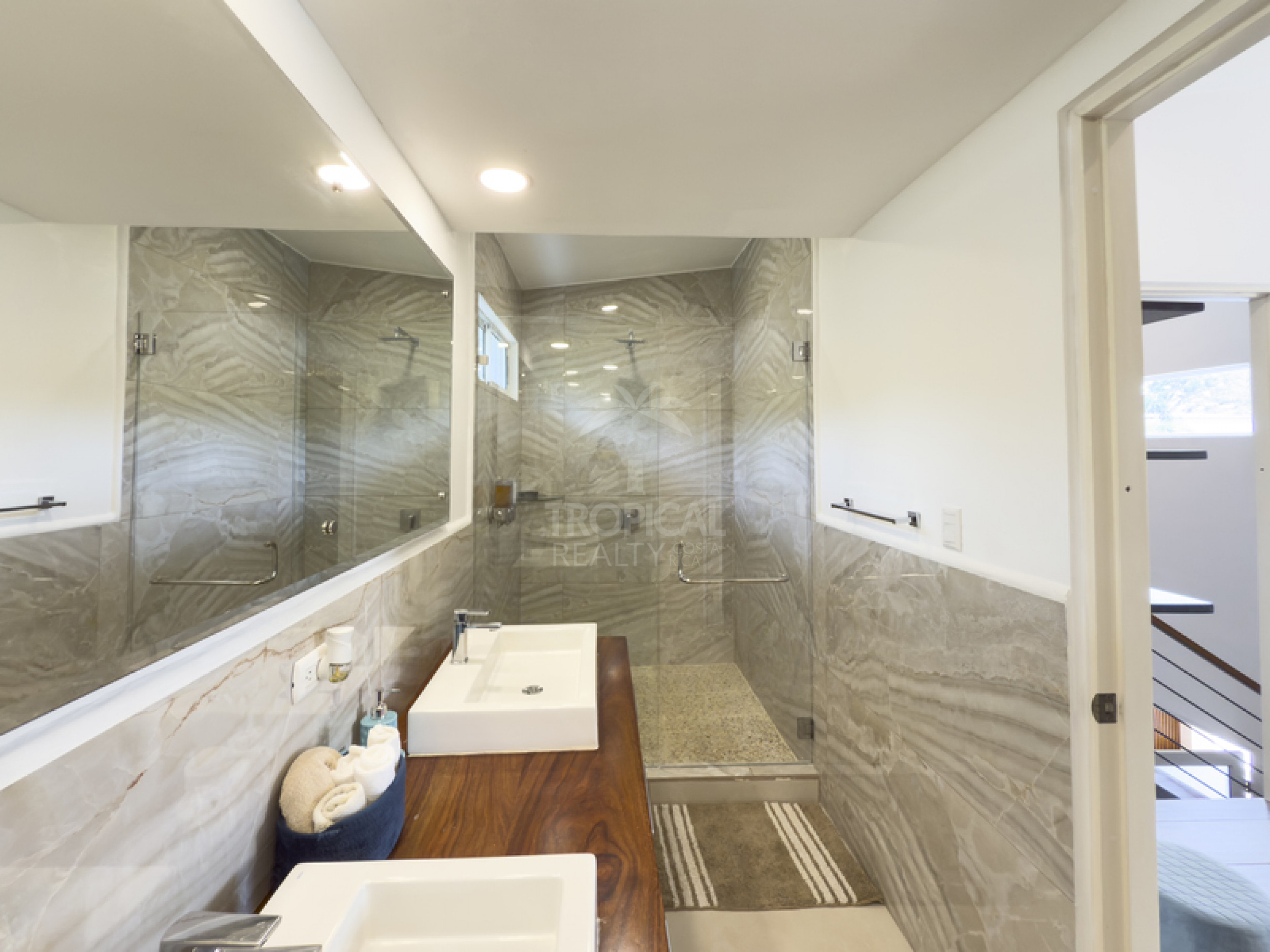 Modern Coastal Residence for Sale in Santa Teresa | Contemporary Design and Prime Location