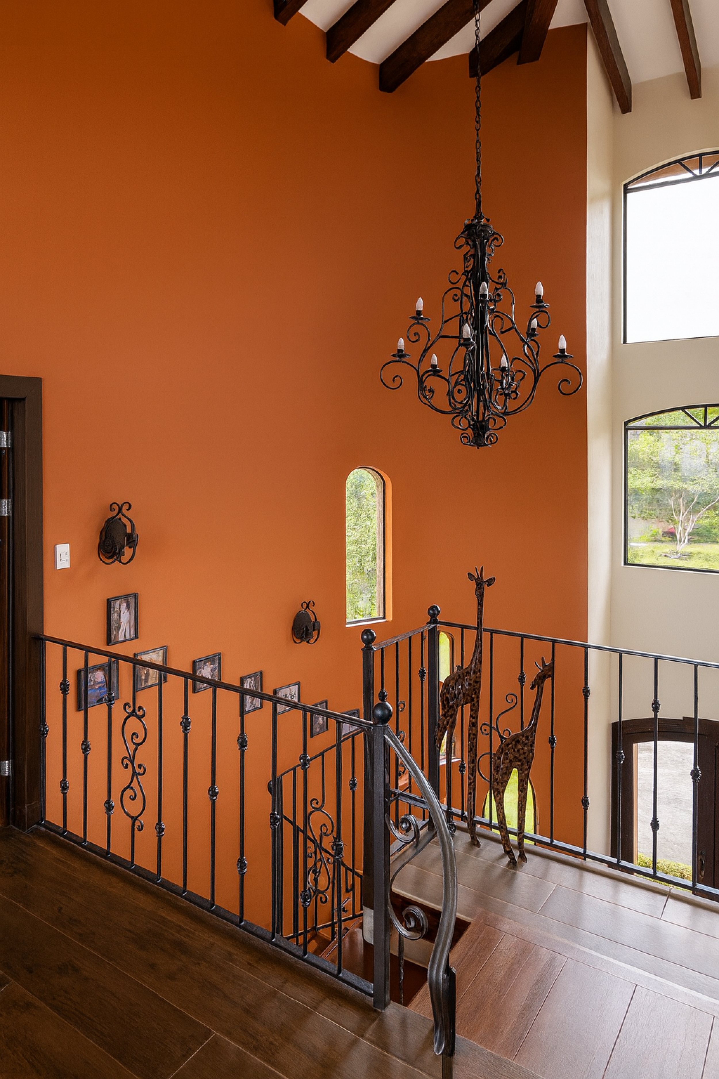 Stunning Home with Pool, Guest Apartments and Panoramic Views in Escazú | ISOLD