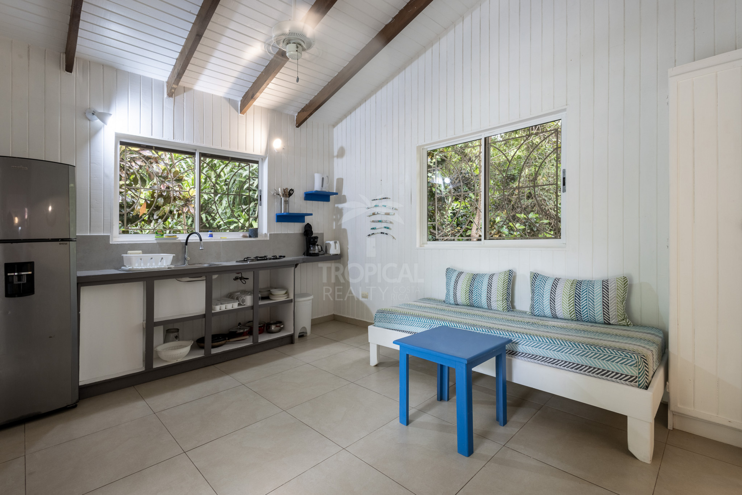 Cabañas en Venta en Montezuma | Inversión Turnkey cerca de Los Cedros
