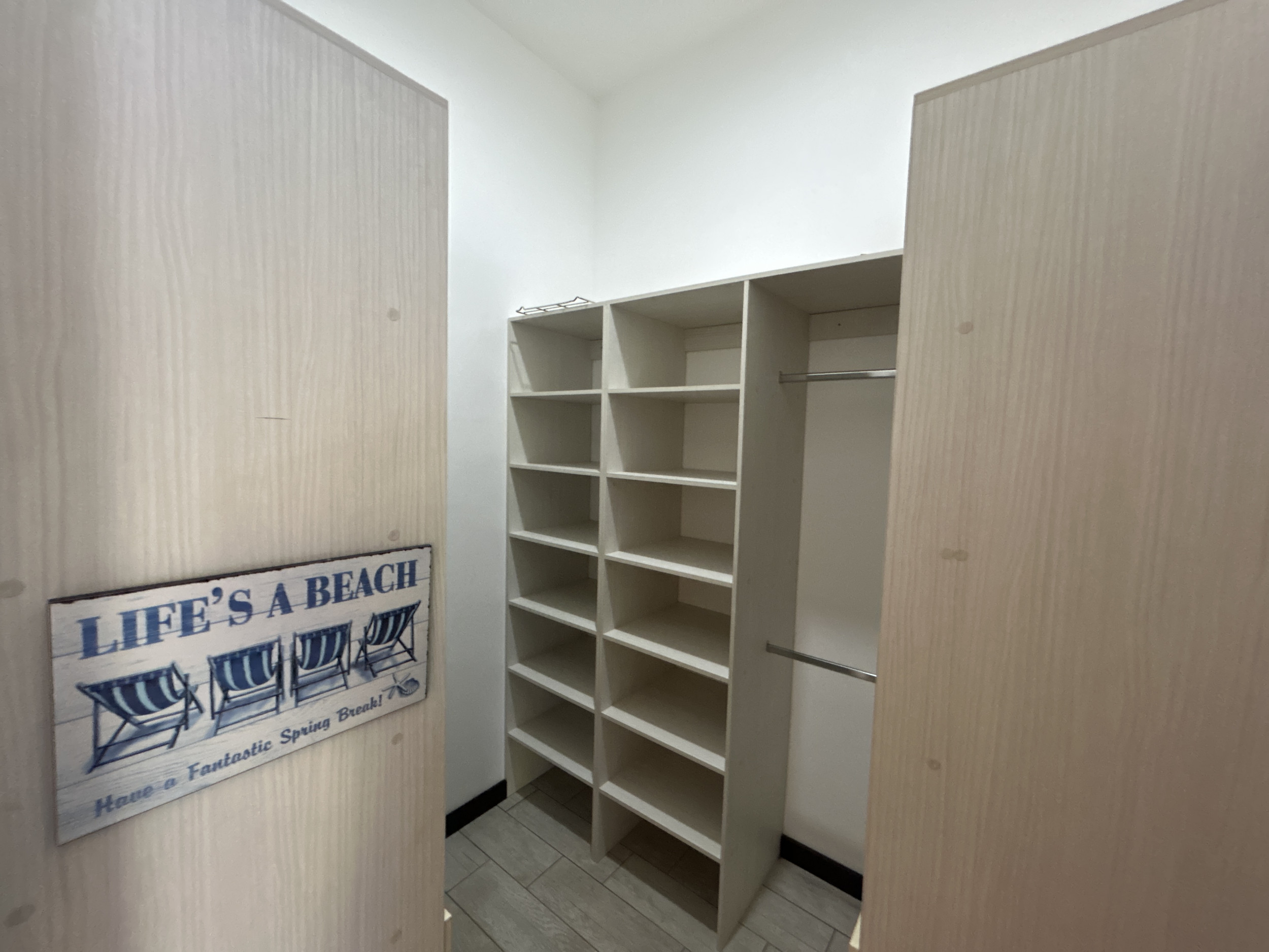 Beach-house for sale in gated community Punta Leona