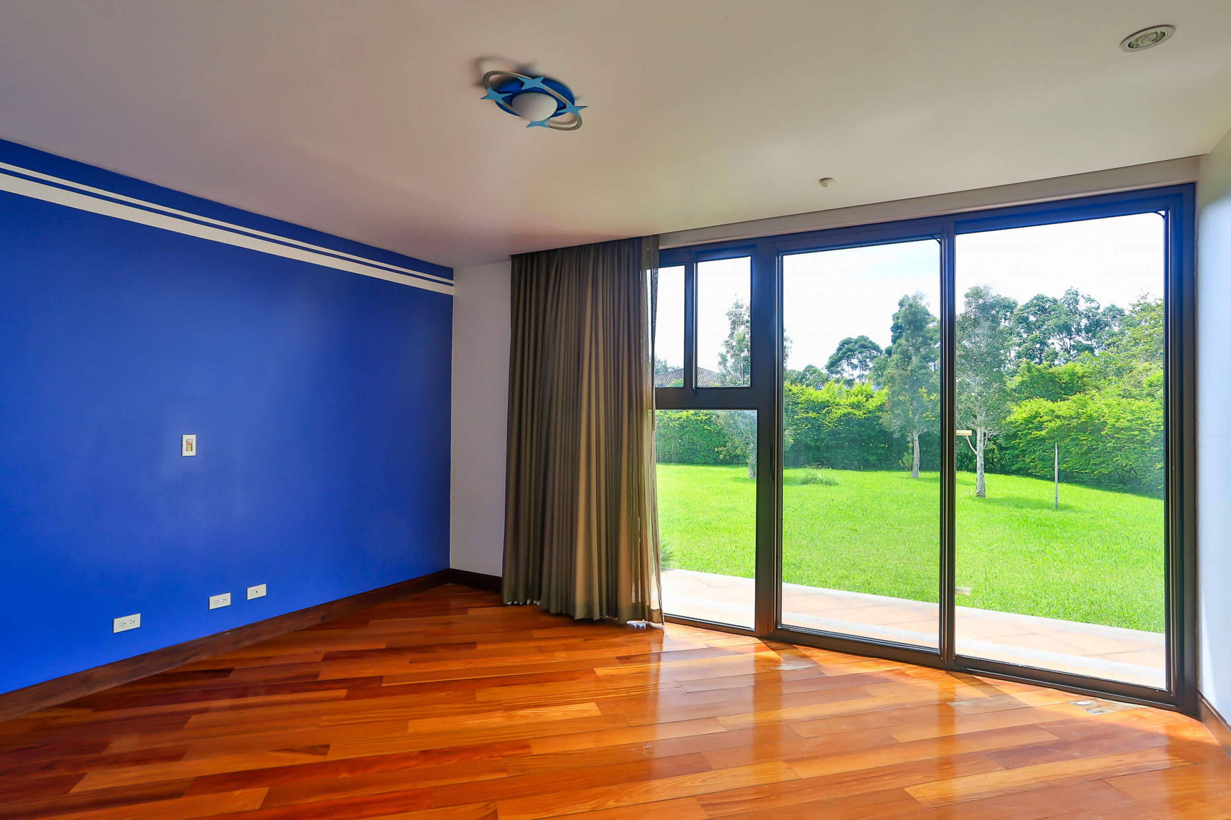 For Sale: Stunning Luxury Home in Monteran, Granadilla – Premier Location and Exclusive Privacy