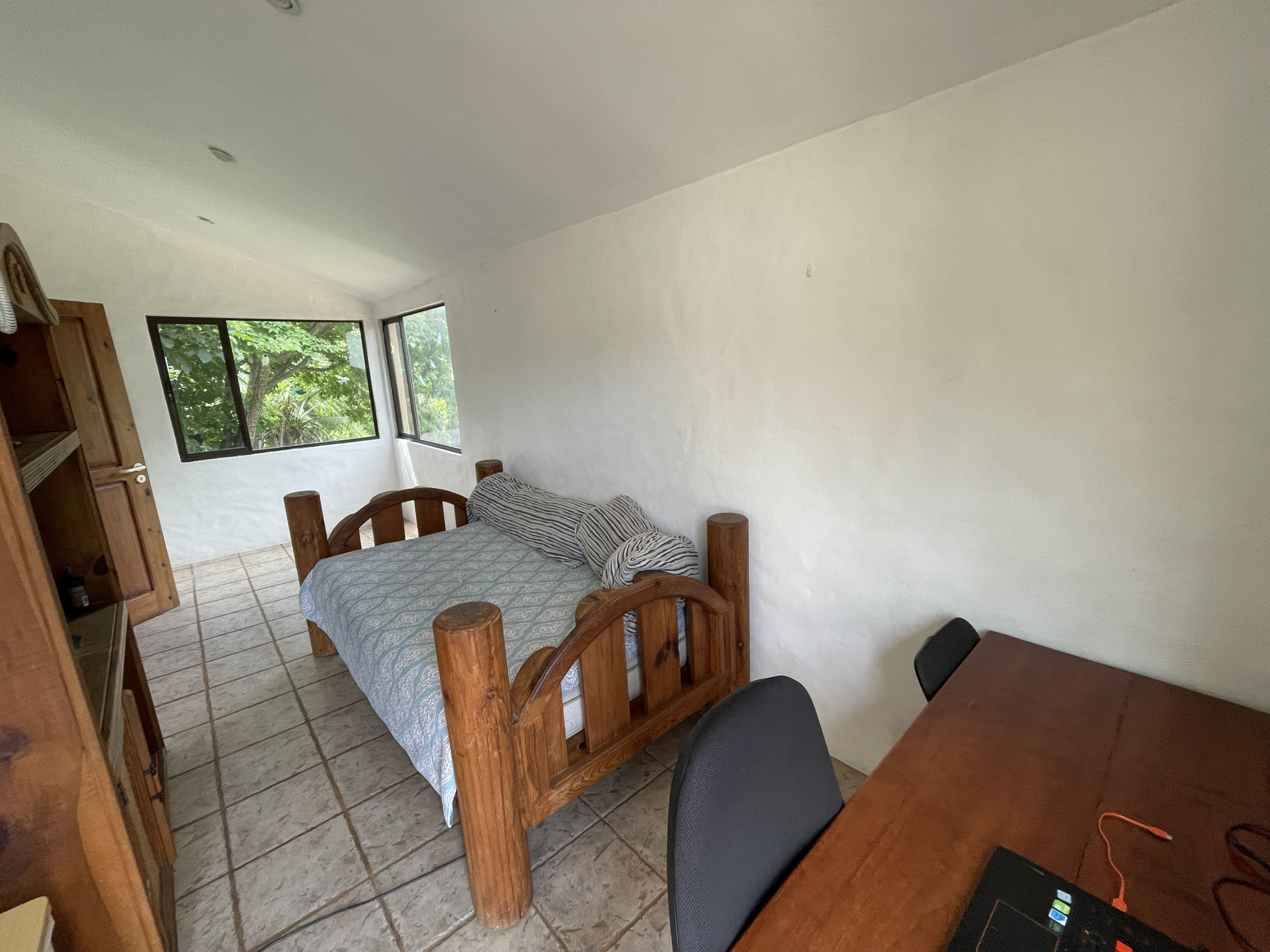 Spacious 5-Bedroom Home in Gated Community in Escazú, Guachipelin Norte
