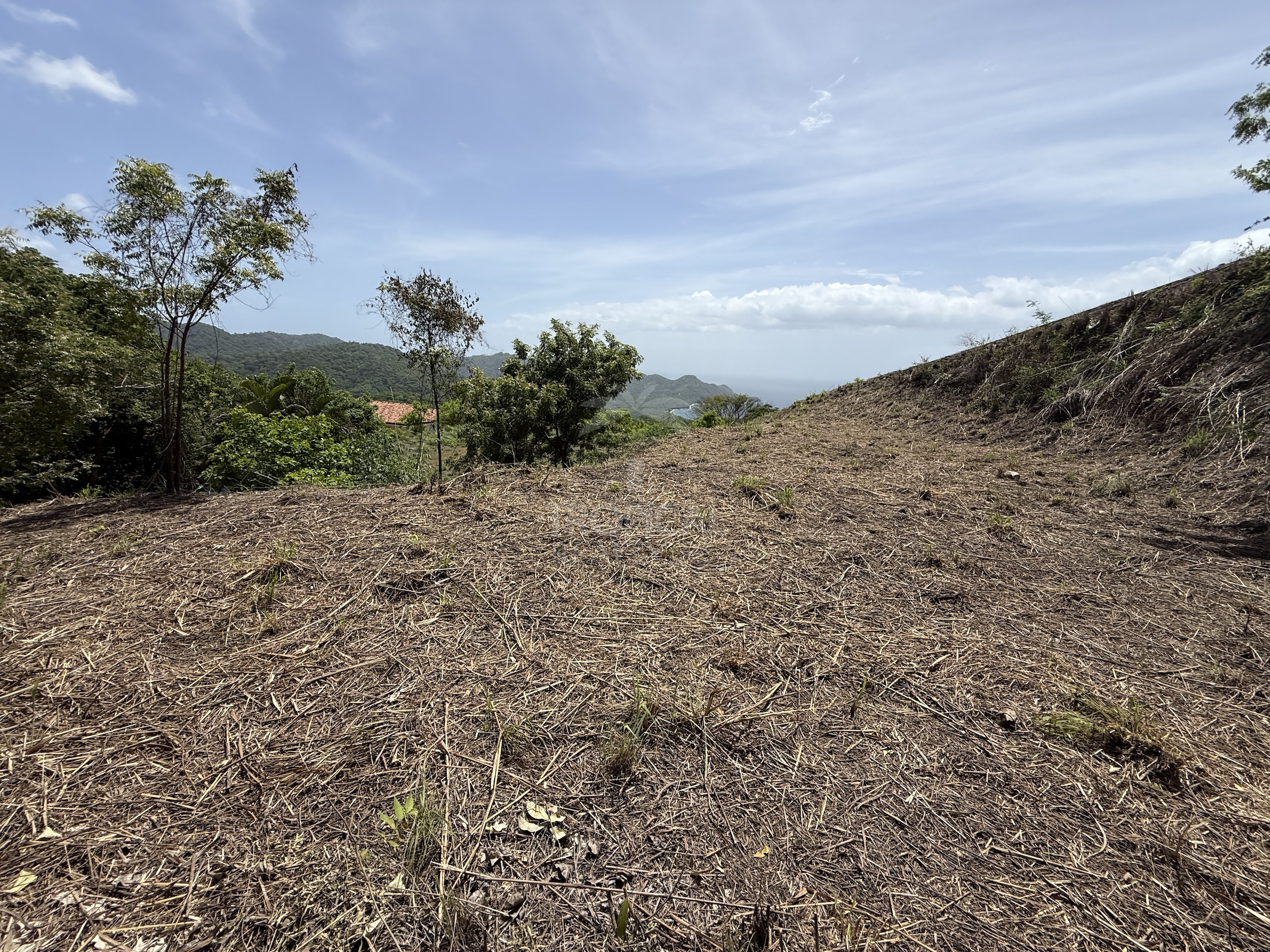 Premium 999 m² Ocean-View Lot – Lomas Del Mar Condominium, Guanacaste