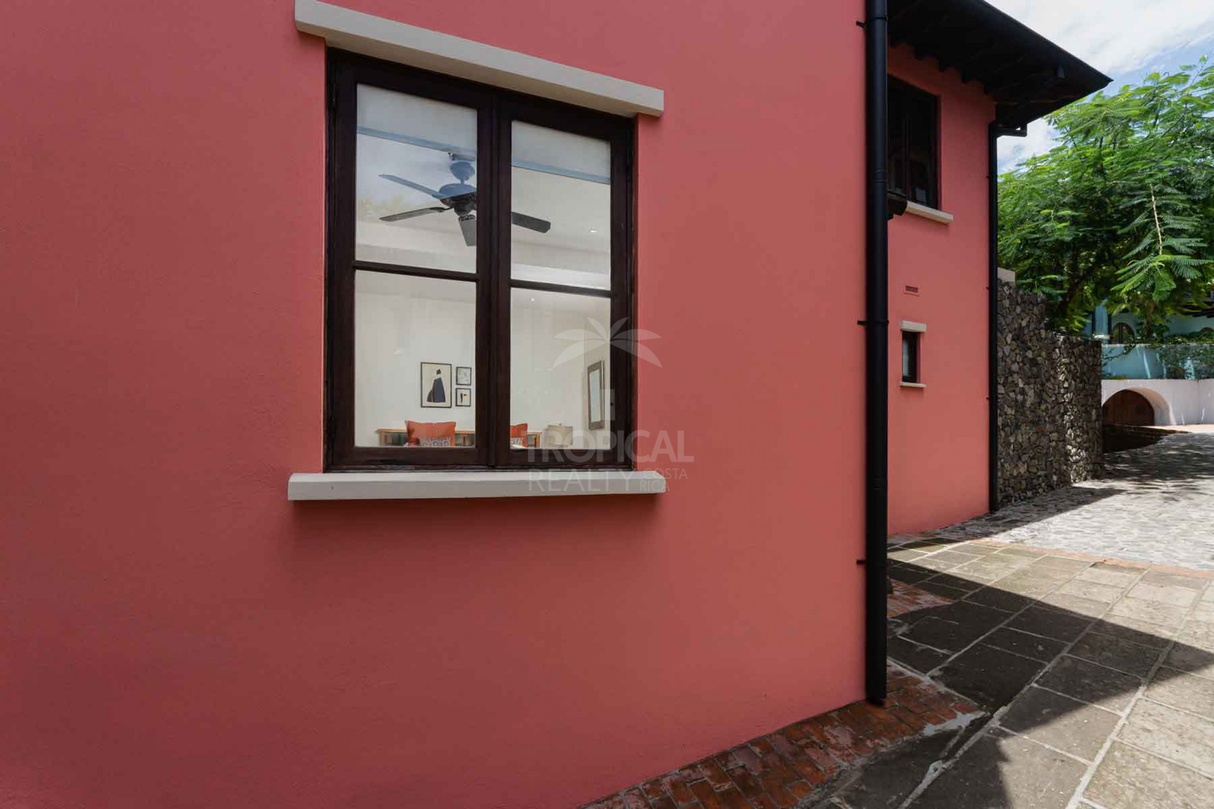 Modern Studio Residence Just Steps from the Beach in Las Catalinas