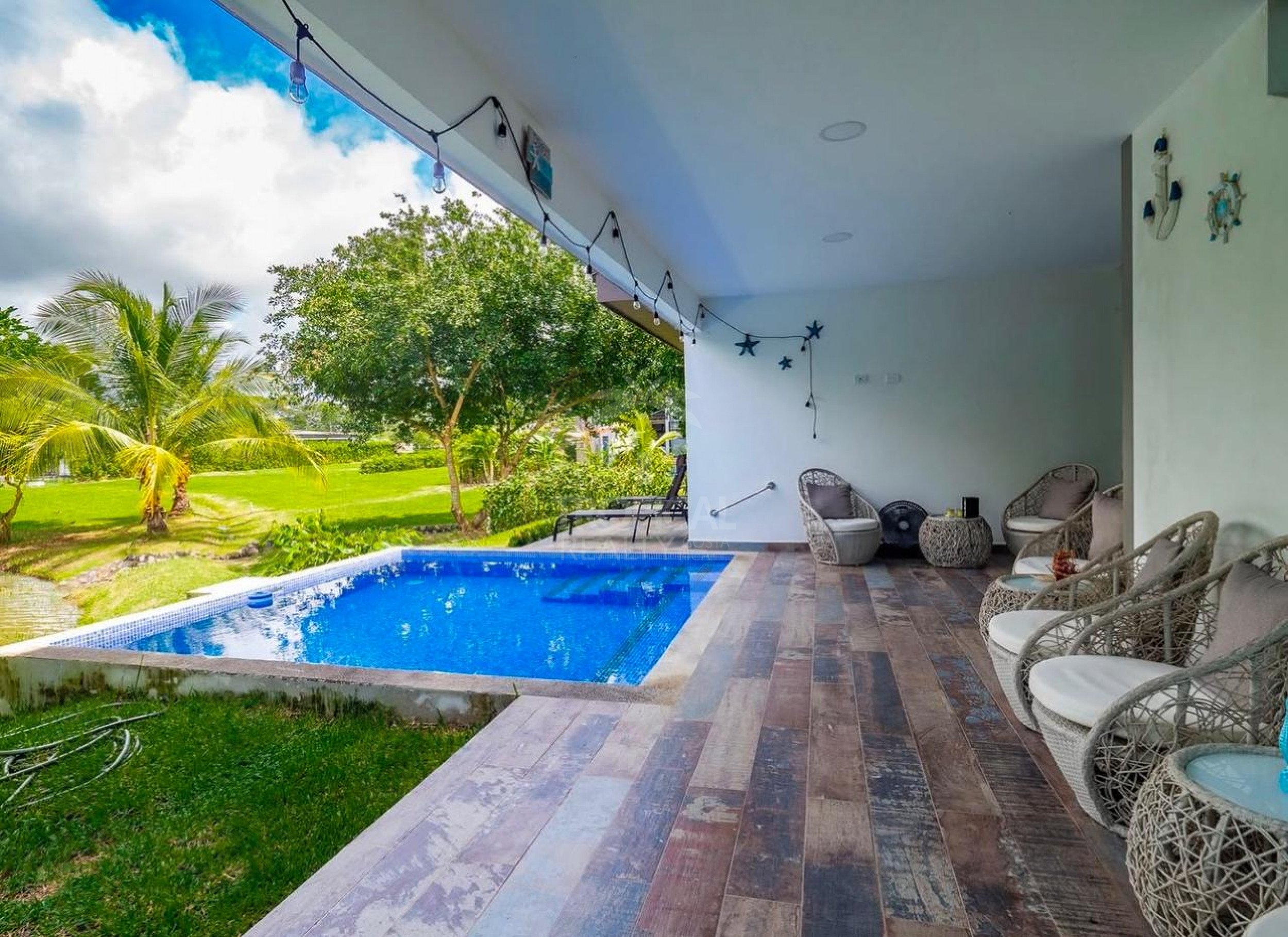 Luxury Single-Level Home for Sale Hermosa Beach Mistico