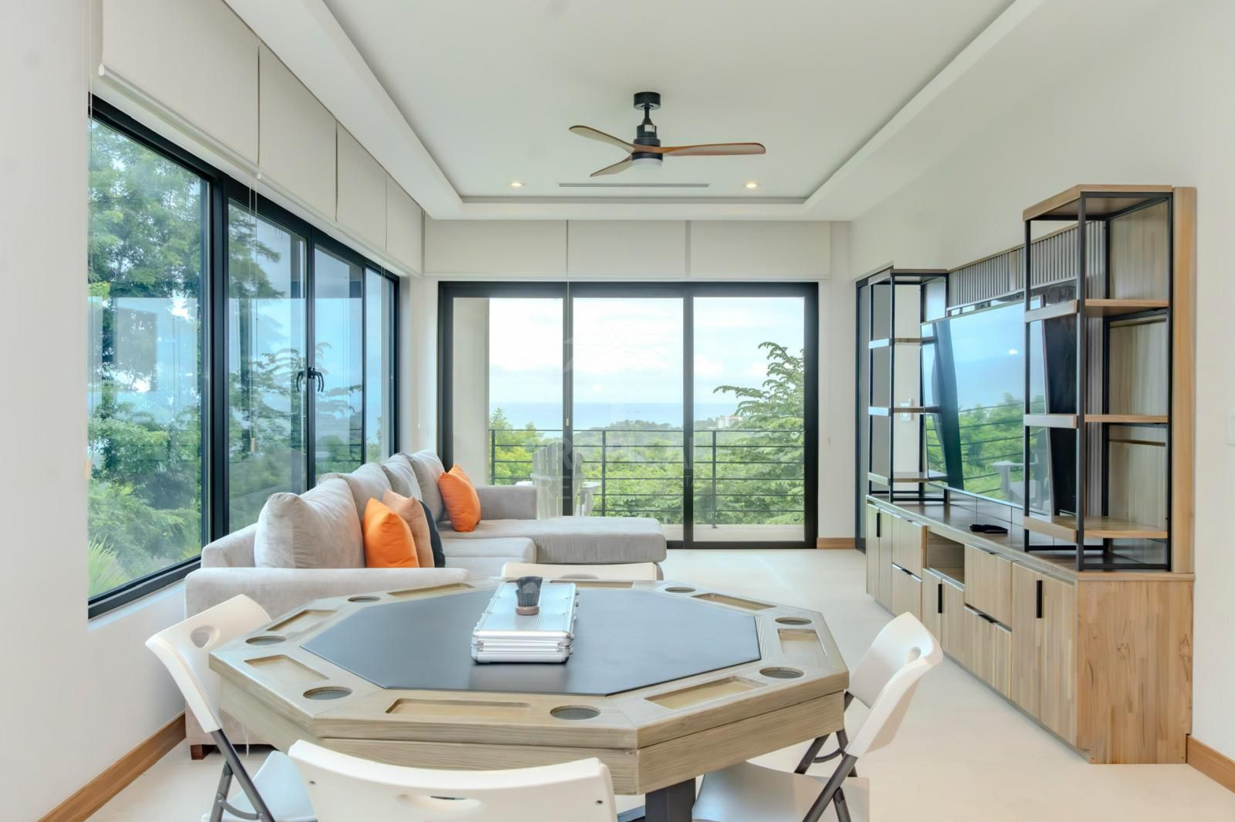Exclusive 9-Bedroom Villa in Mar Vista Condominium | Ocean Views and Vacation Rental Potential