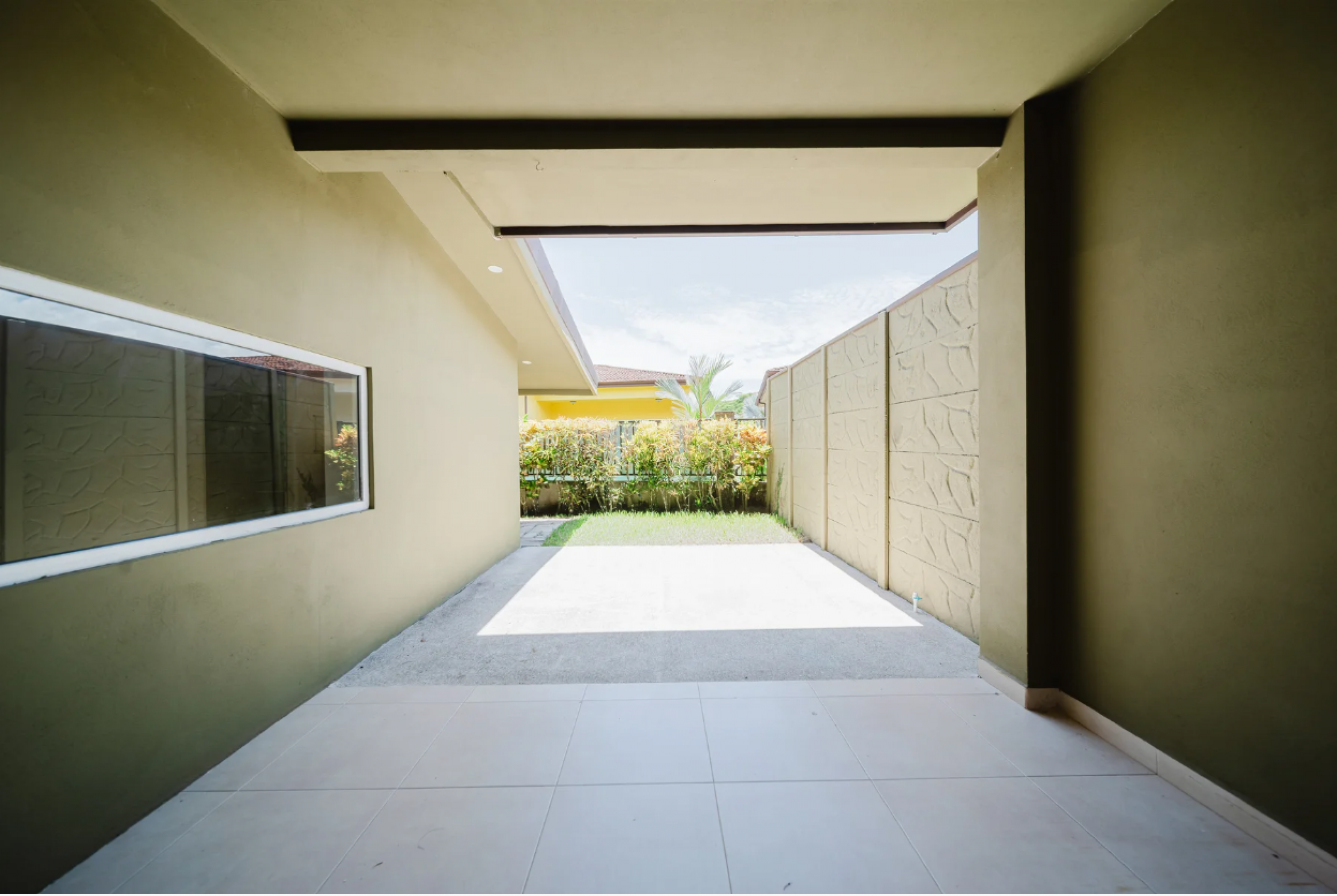 4-Bedroom Townhouse for Sale in Herradura – Reserva Las Lomas near Los Sueños Marina