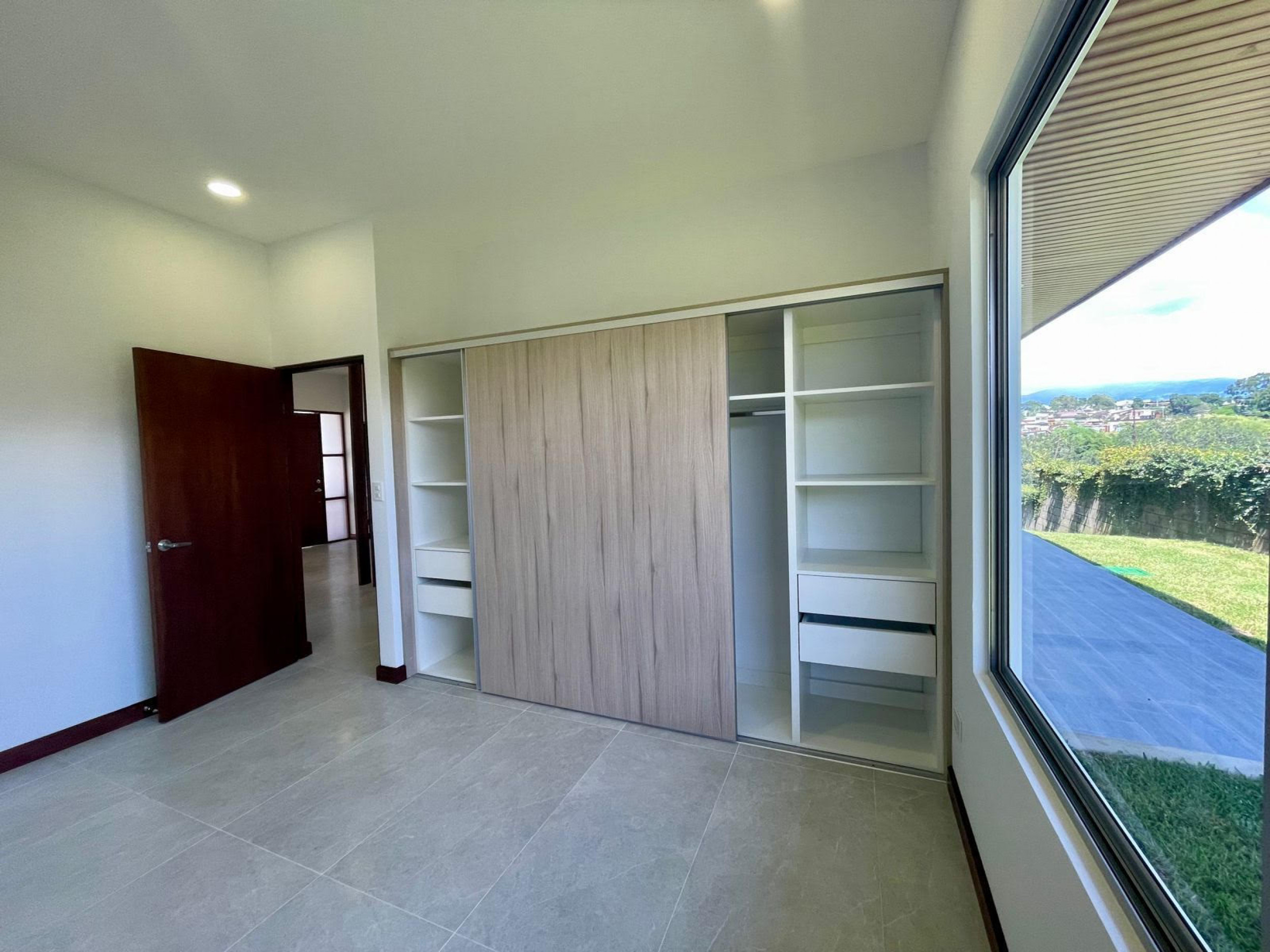 Casa Cielo house for rent San Rafael Alajuela in gated community