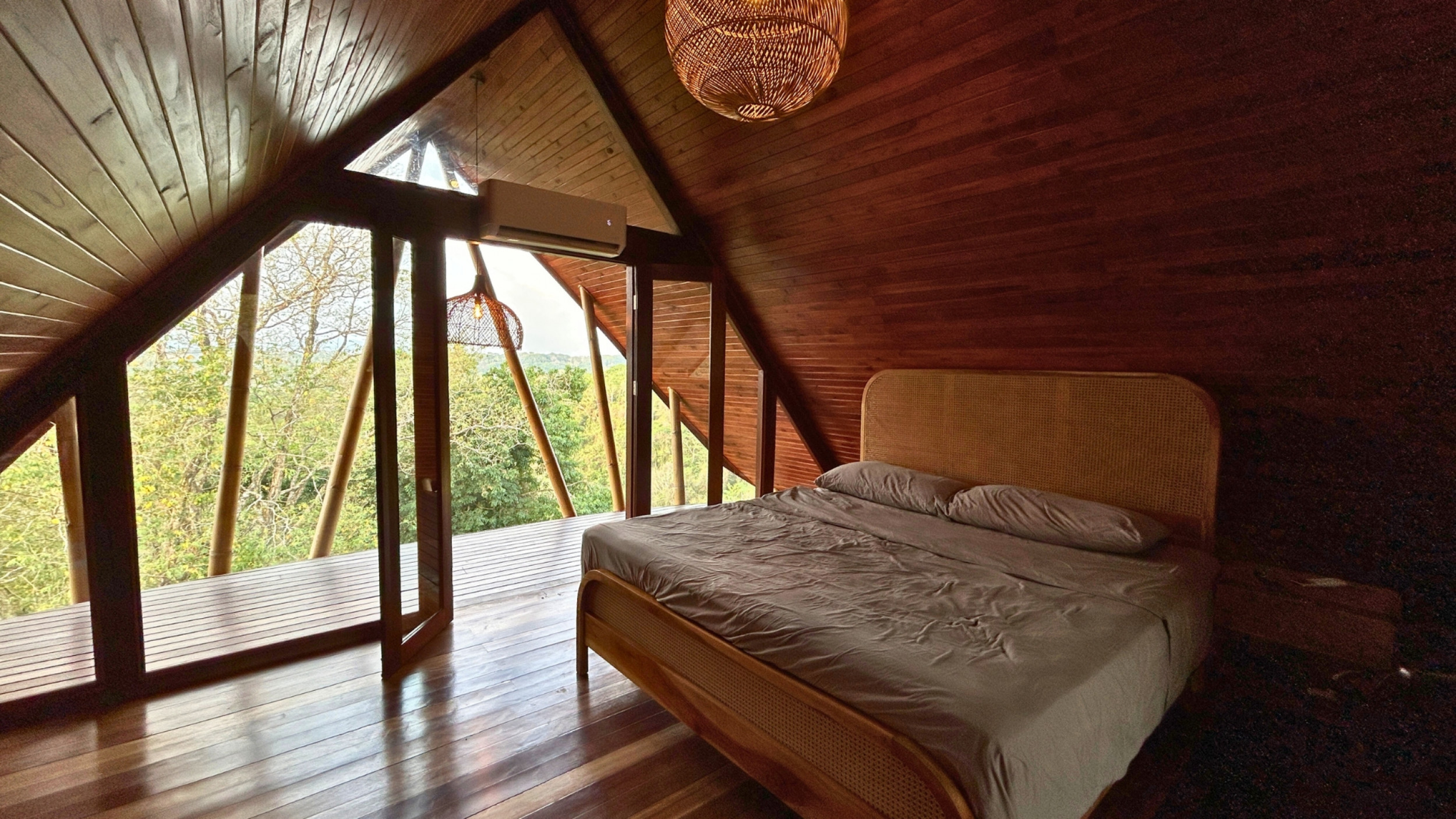 Turnkey Mountain View Home for Sale in Playa Hermosa, Santa Teresa – Prime Location Near the Beach