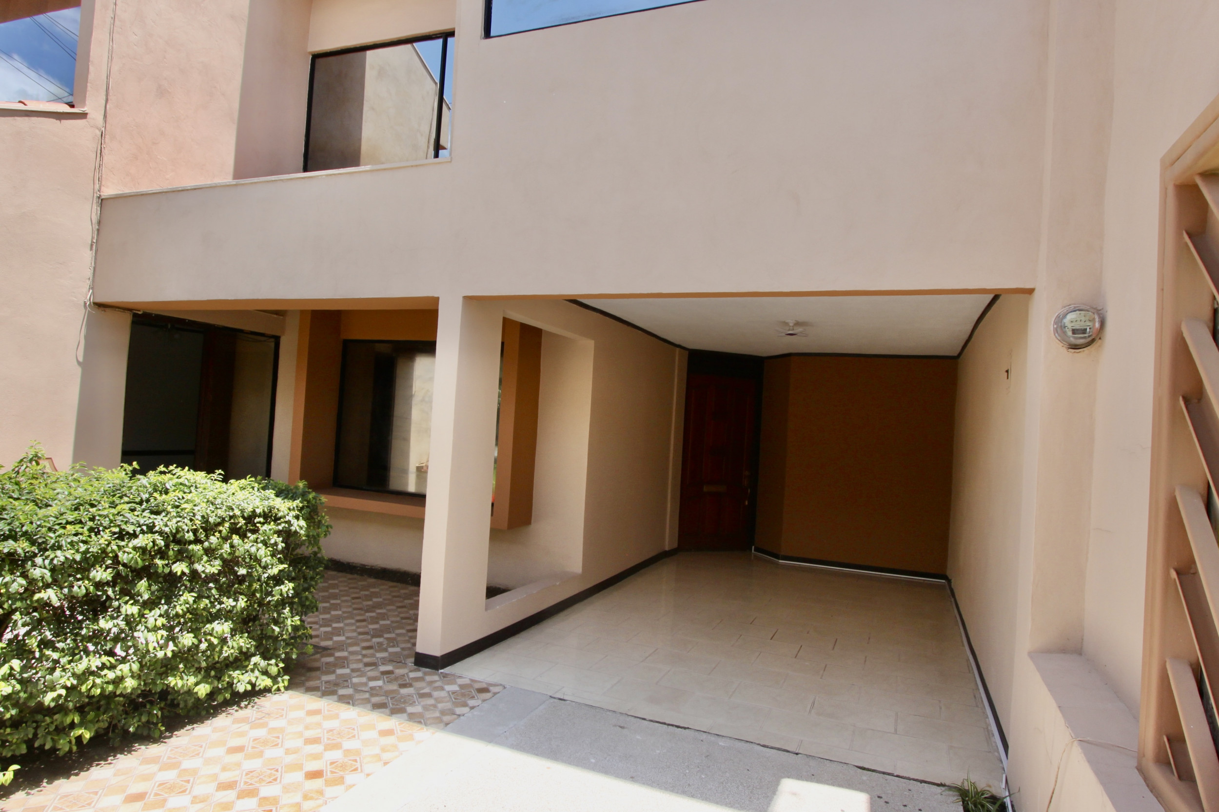 House for Sale in Gated Residential Community in Uruca SOLD