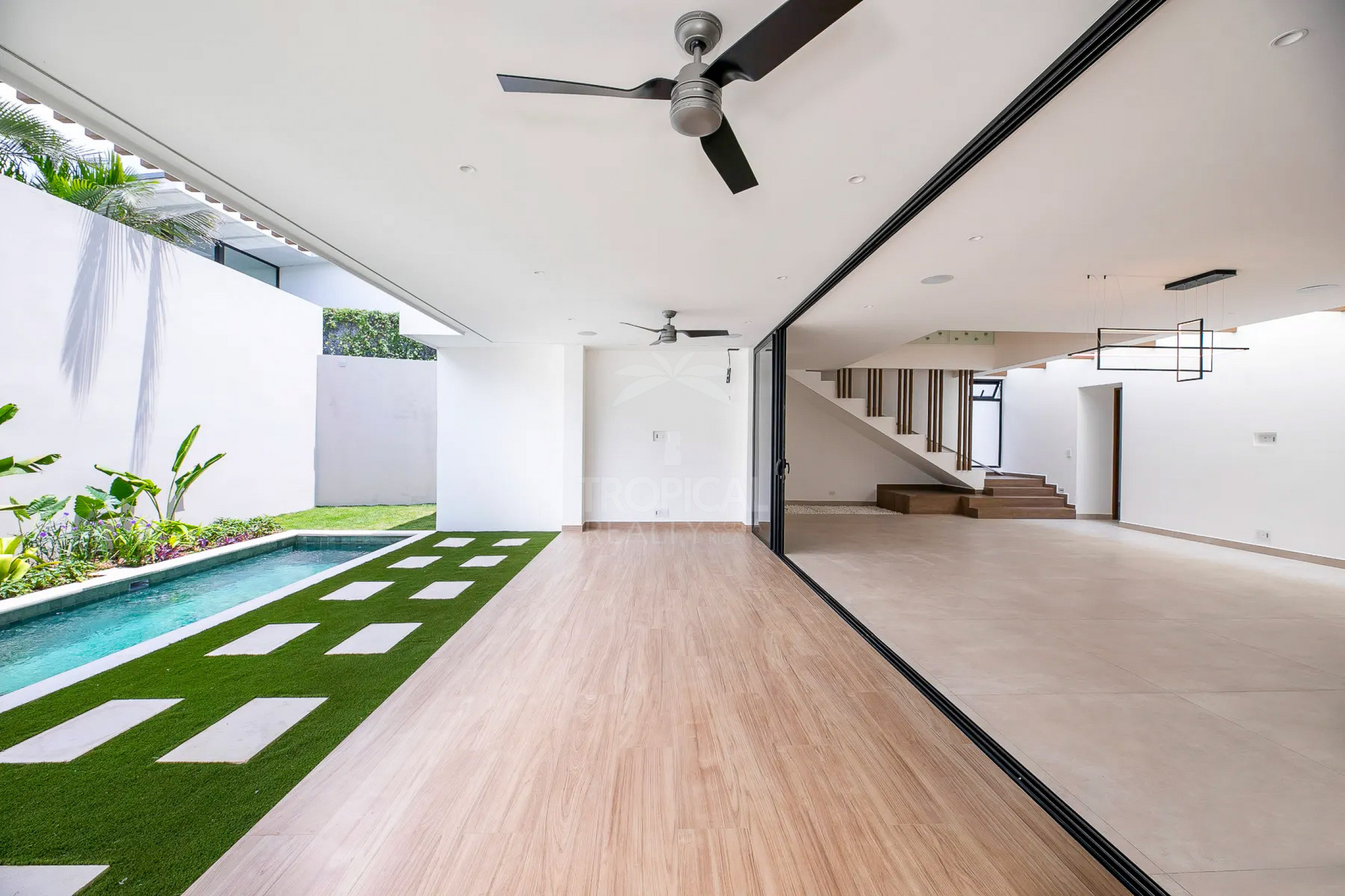 Modern Luxury Home with Private Pool for Sale in Los Laureles, Escazú