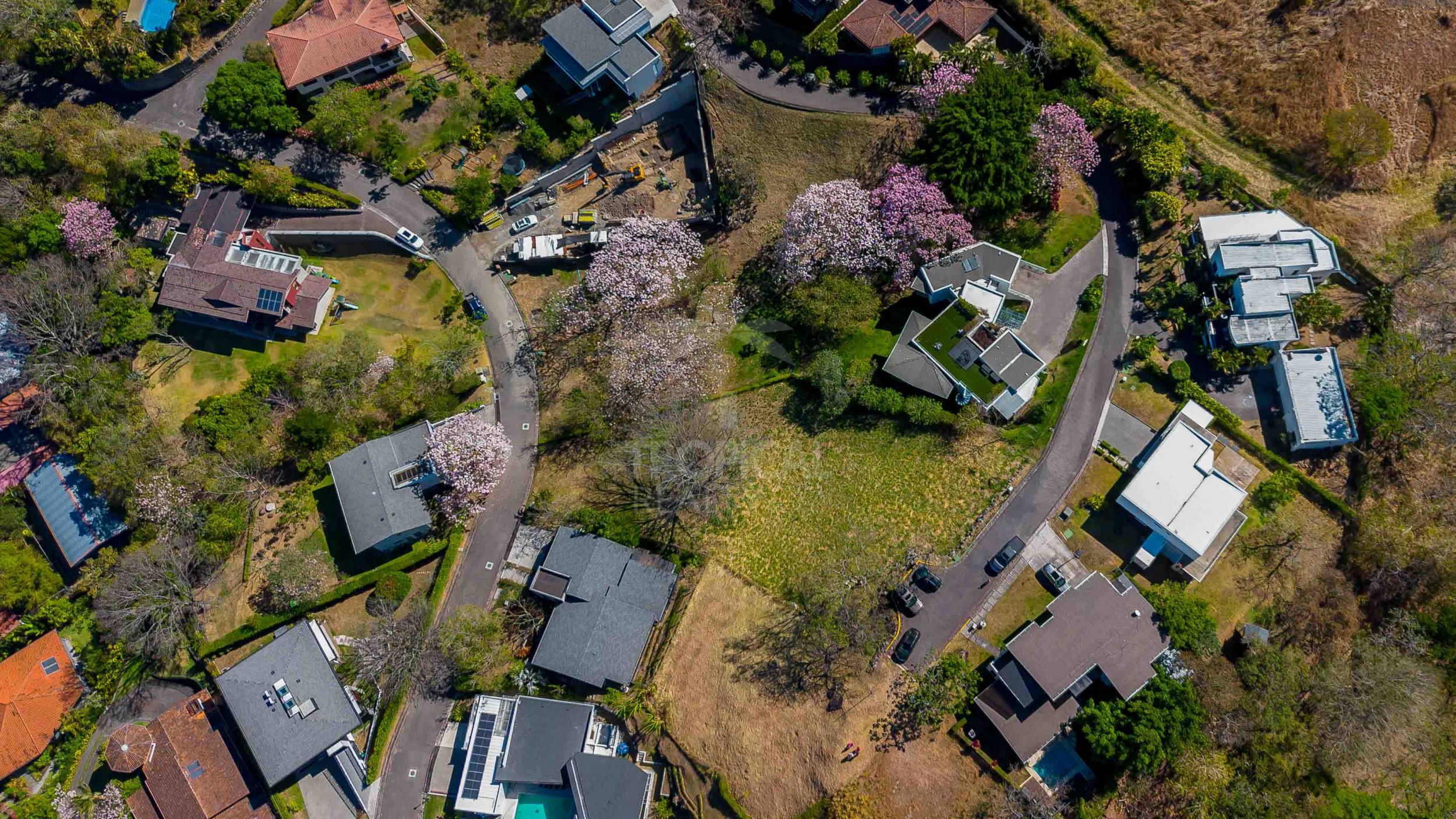 Premium Lot for Sale in Valle Escondido, Santa Ana – 1,071 m² with Sunset Views