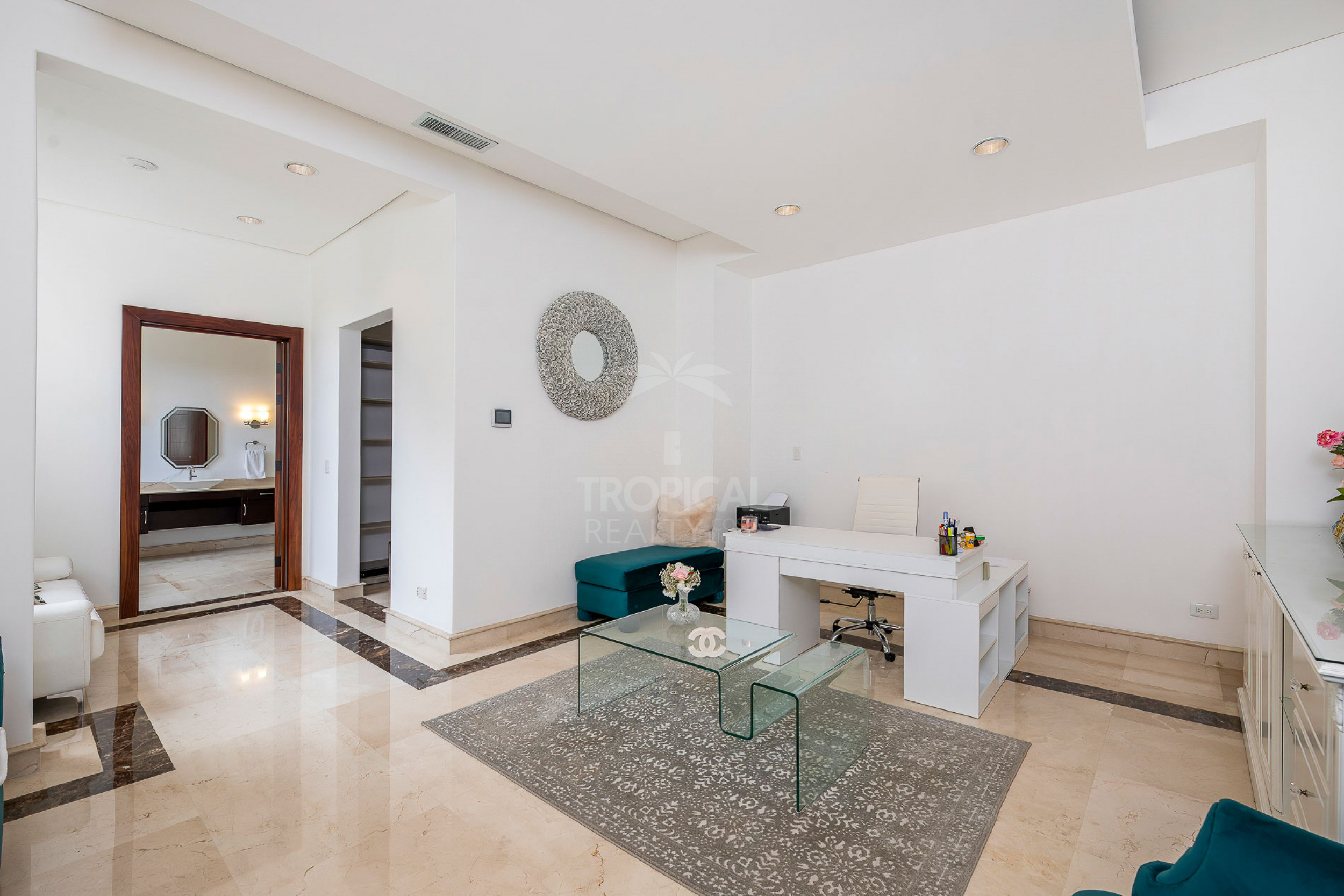 Villa Real Valley View Estate – Exceptional Luxury Residence with Panoramic Views in Santa Ana
