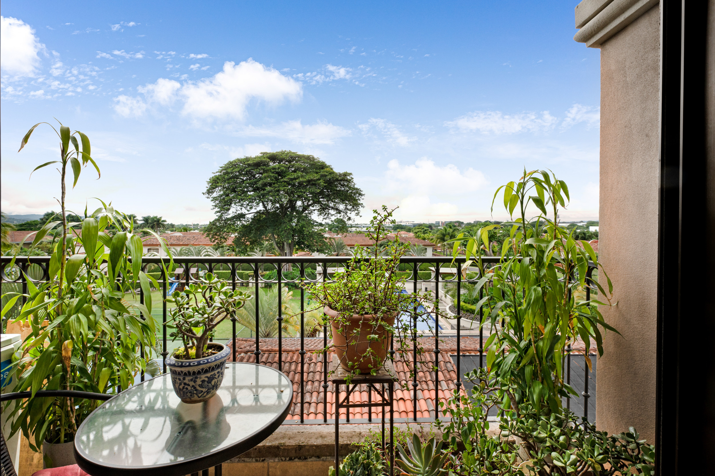 Luxurious Condo for Sale in Condominio Via Nova, Pozos de Santa Ana SOLD