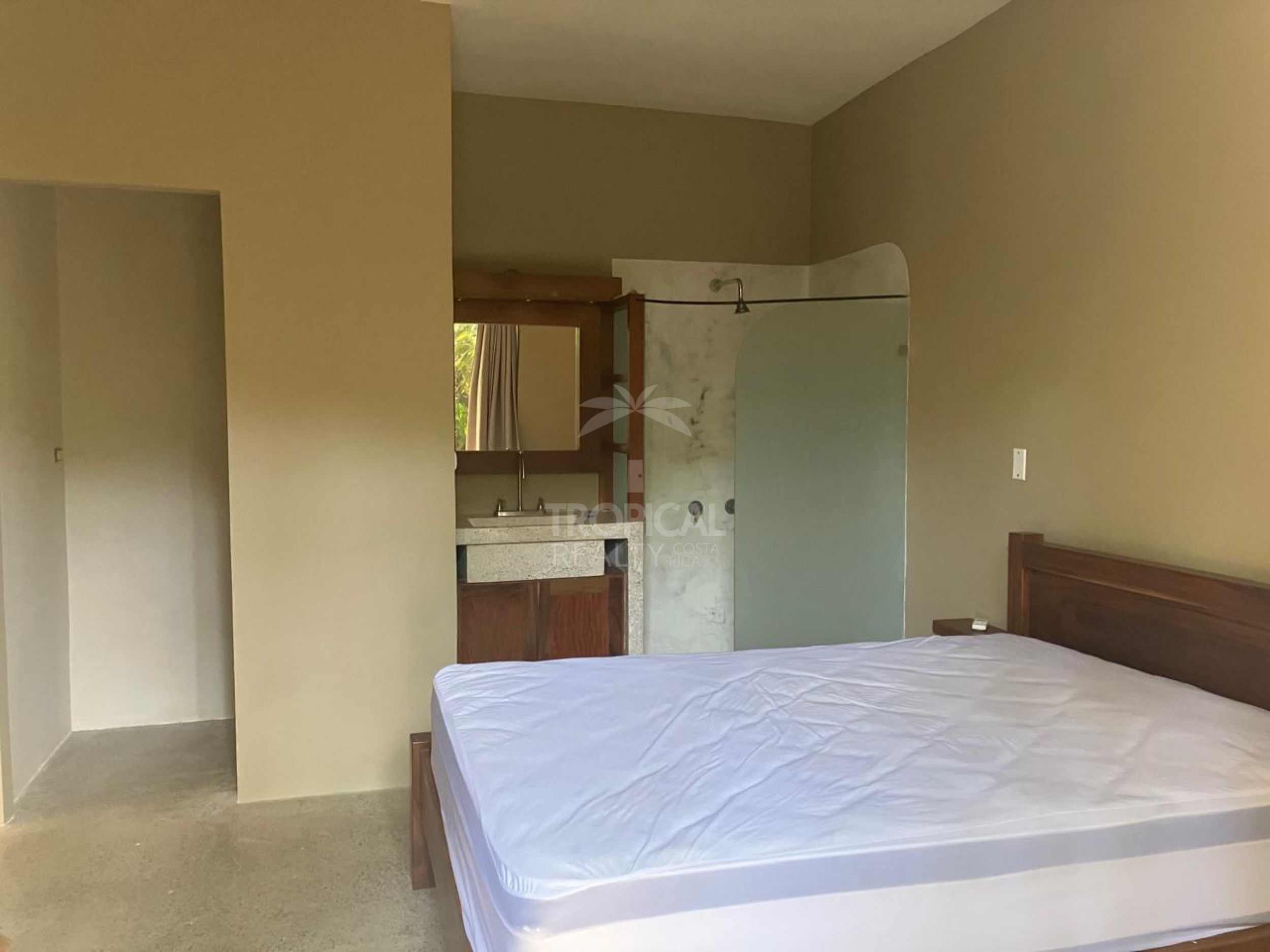 Studio for rent walking distance to Playa Hermosa