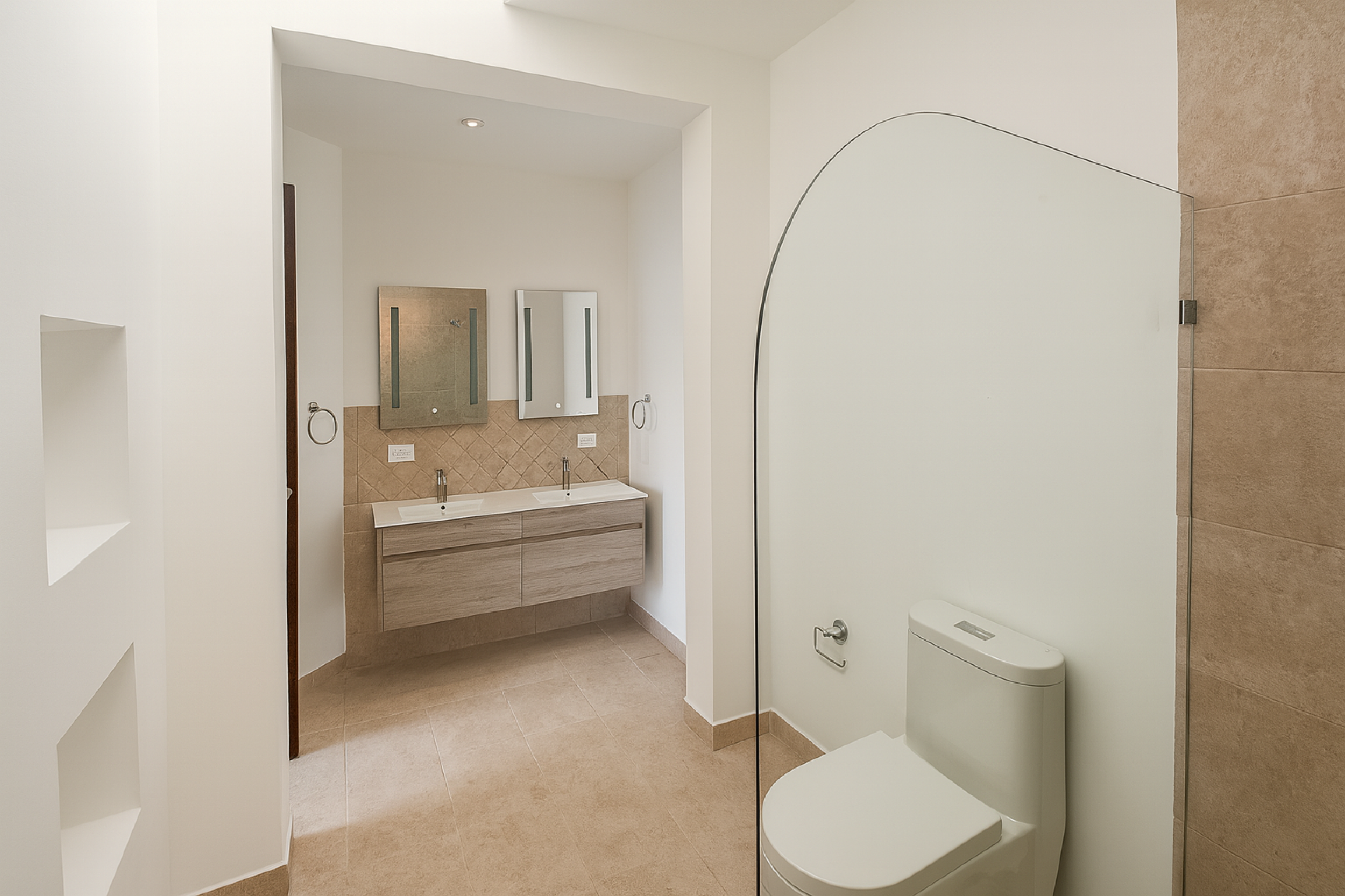 Spacious 4-Bedroom Home for Sale in Rohrmoser, San Jos