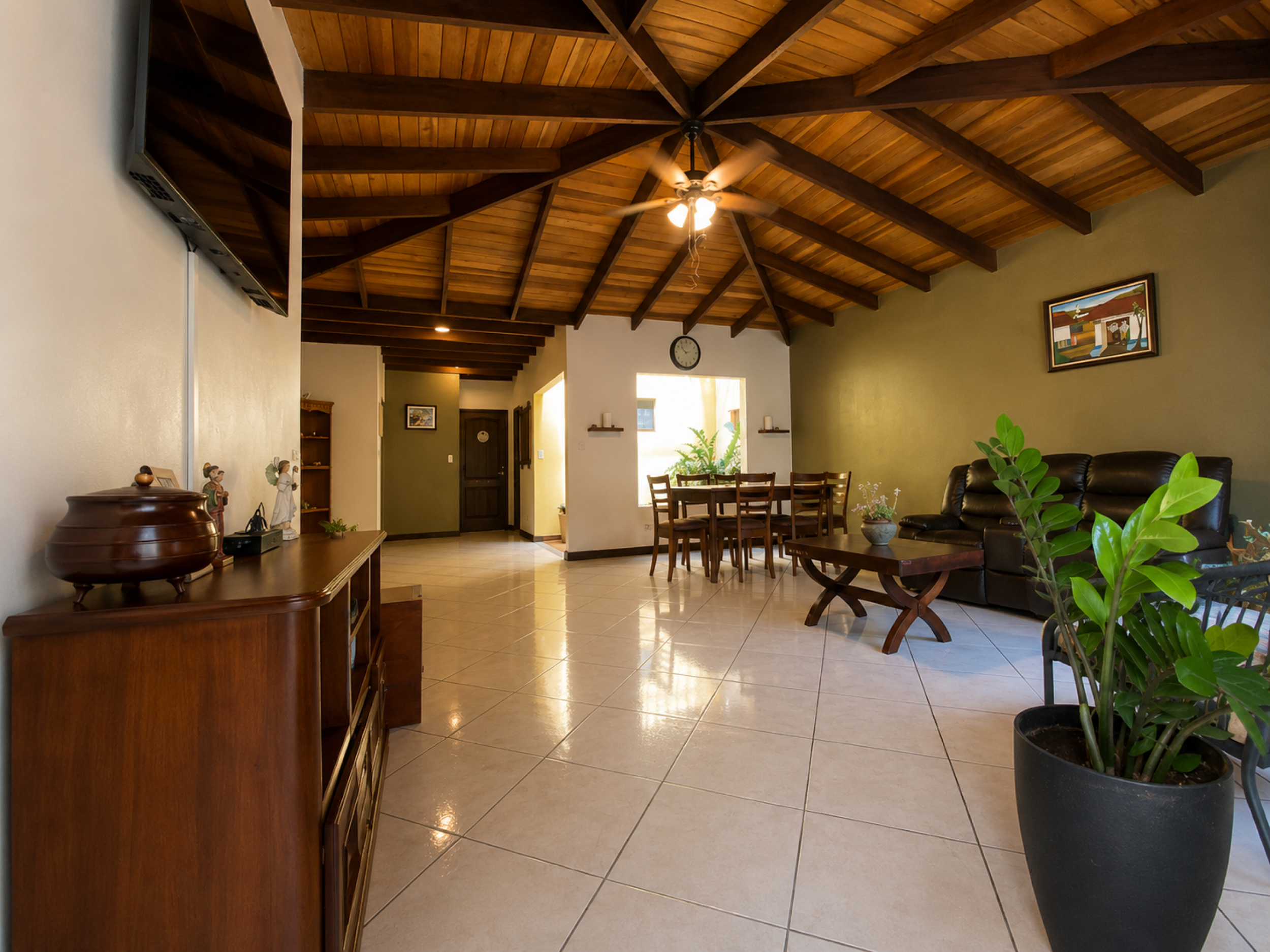 Independent One-Story Home for Sale in La Guácima – Comfort, Privacy & Strategic Location