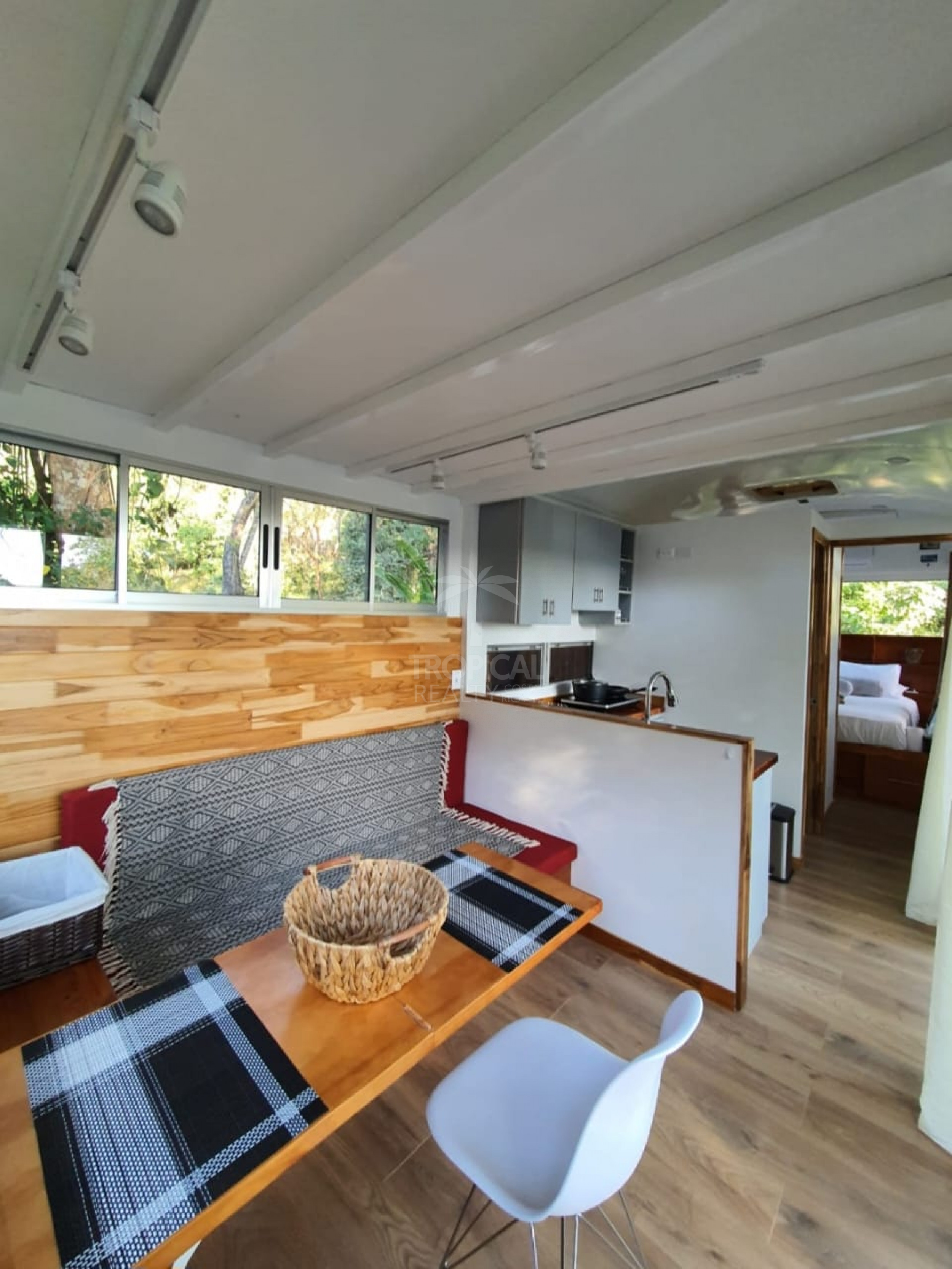 Affordable Apartment for Rent in Santa Teresa – Great Location Near the Beach
