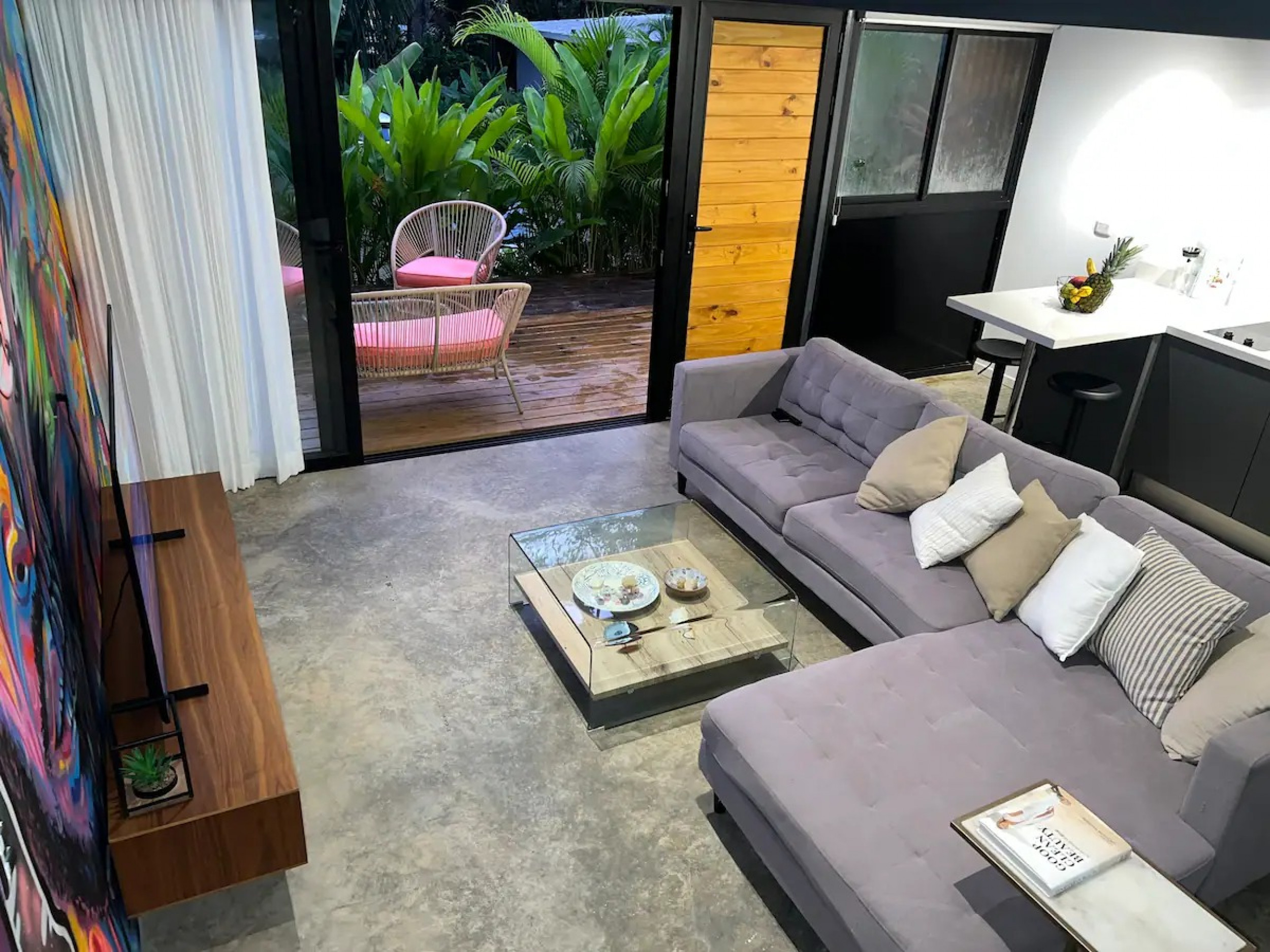 Modern 1-bed House for sale steps from the beautiful Malpais Beach