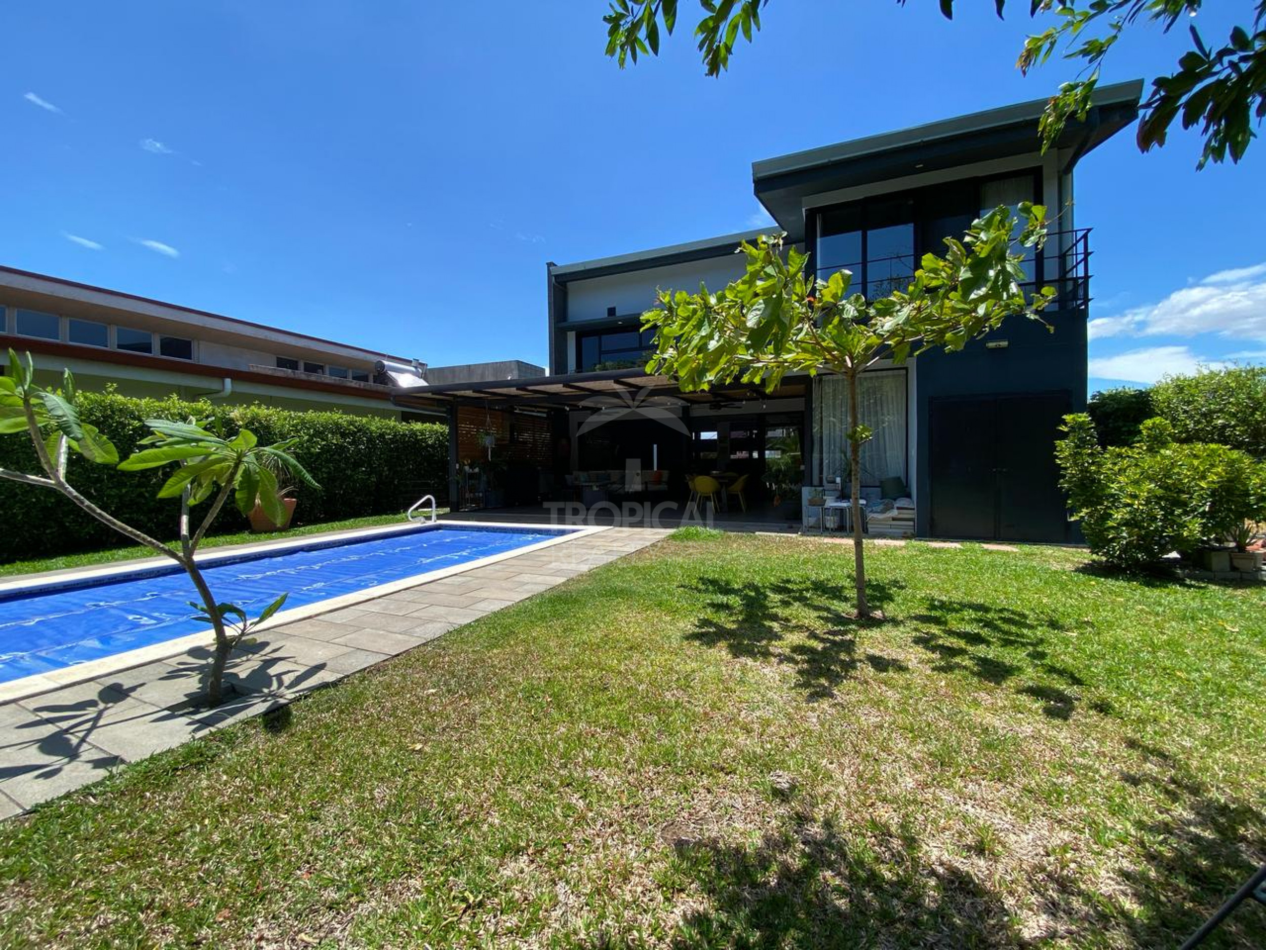 Modern Home with Private Pool in Hacienda Los Reyes – RENTED