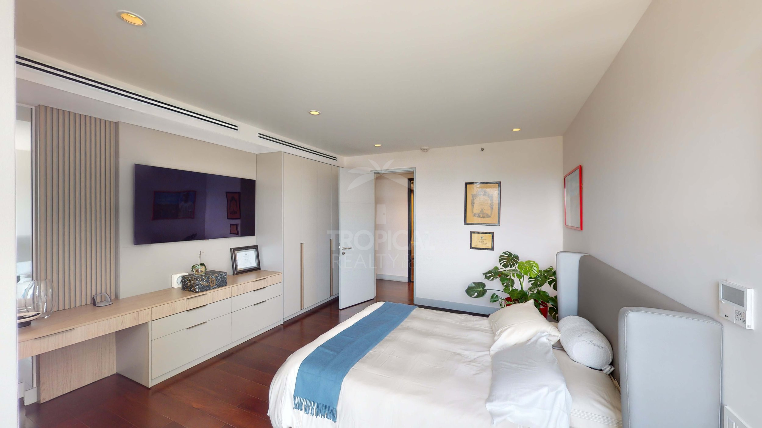 Escazu, Central Park, Luxurious Apartment for sale