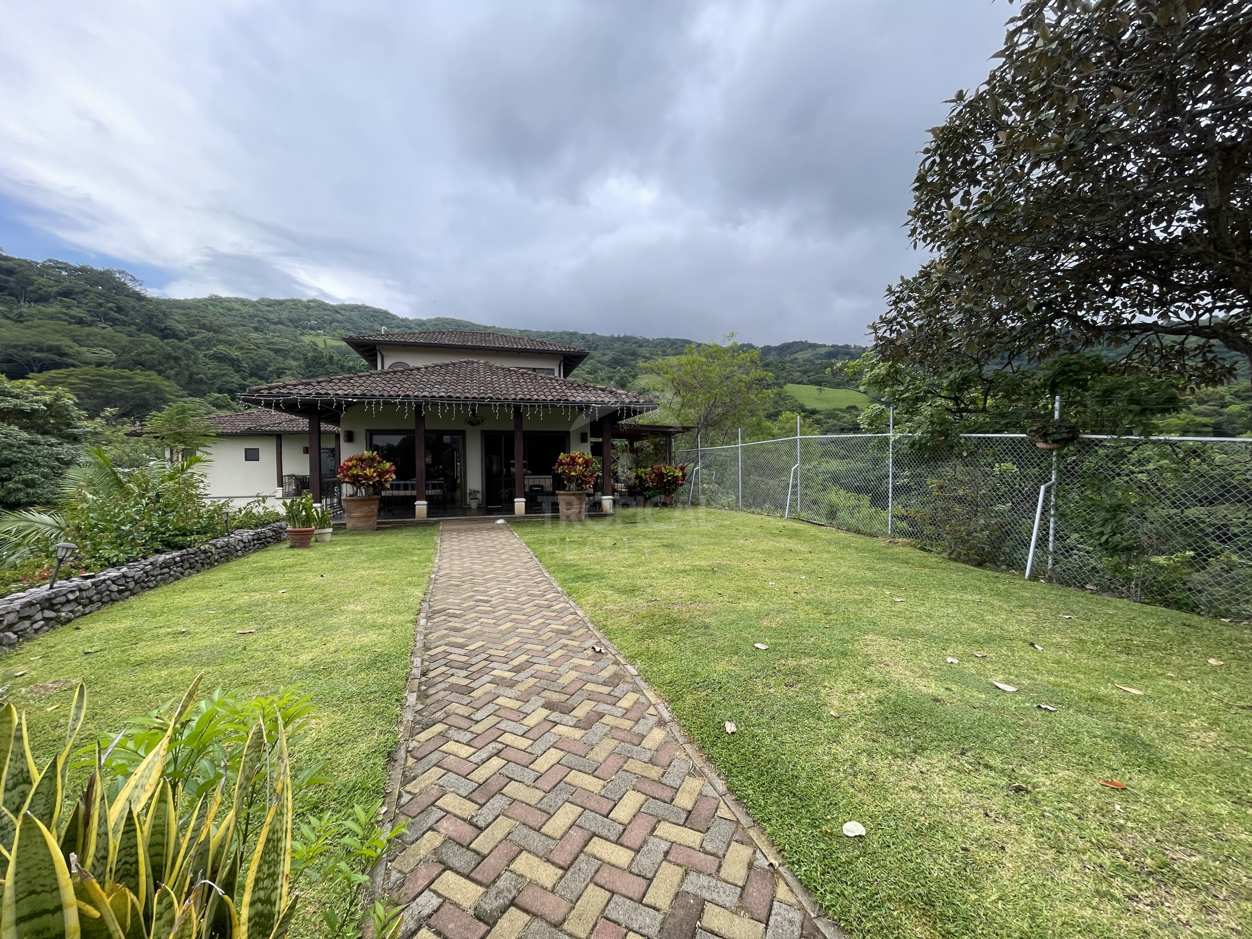 Strategic Investment Property & Private Estate in Piedades, Santa Ana