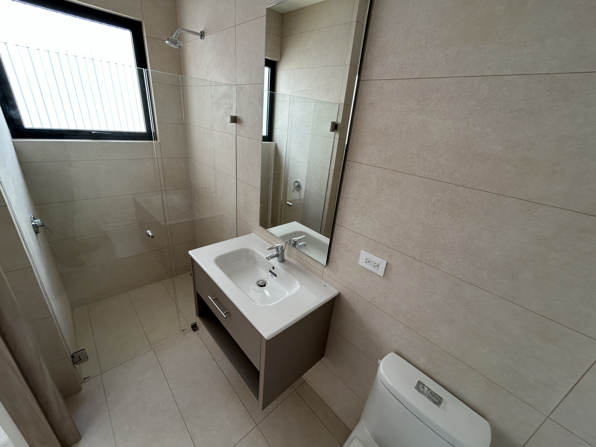 Town House for sale in Santa Ana