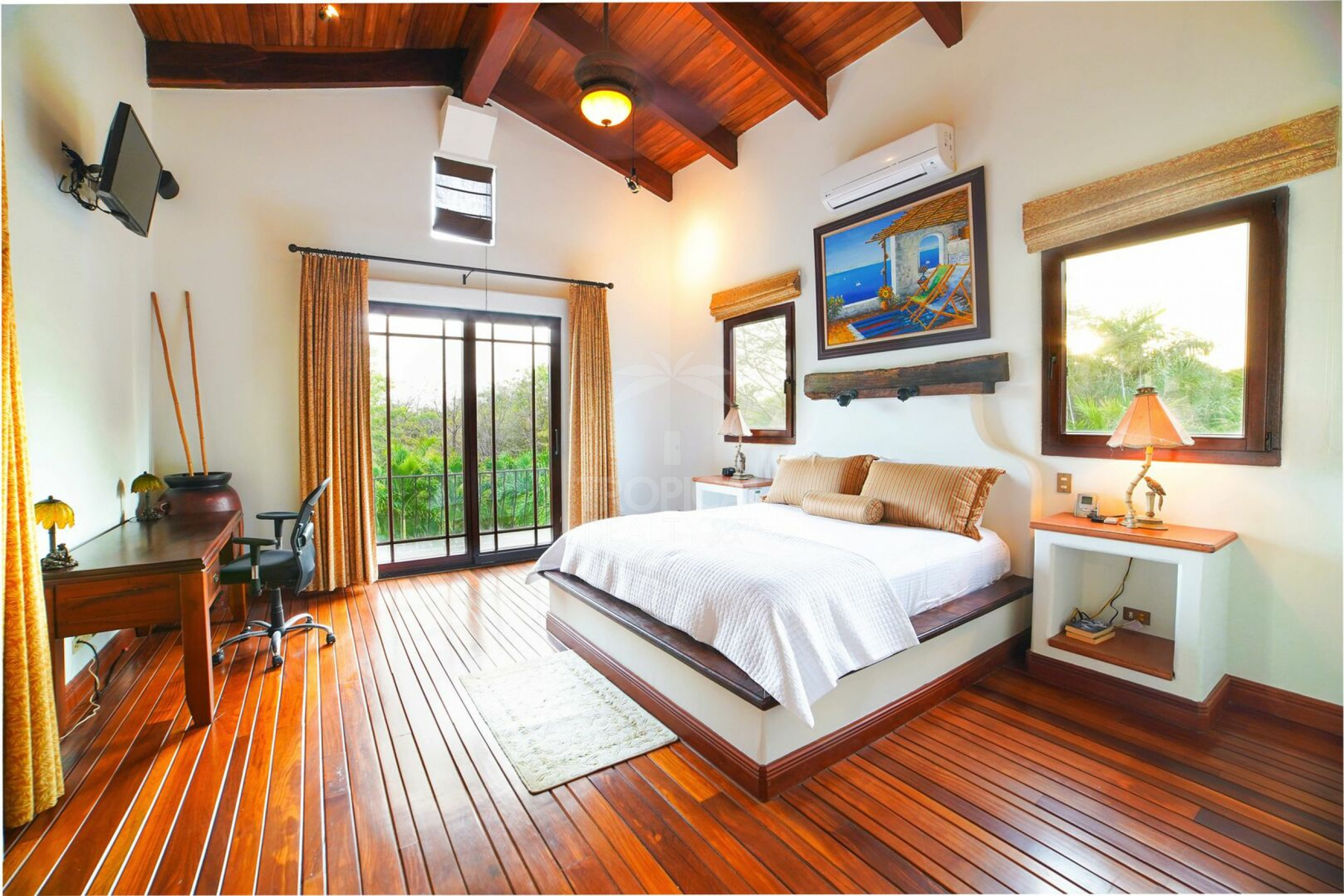 Luxury Spanish Colonial Home in Hacienda Pinilla – Infinity Pool & Resort Living