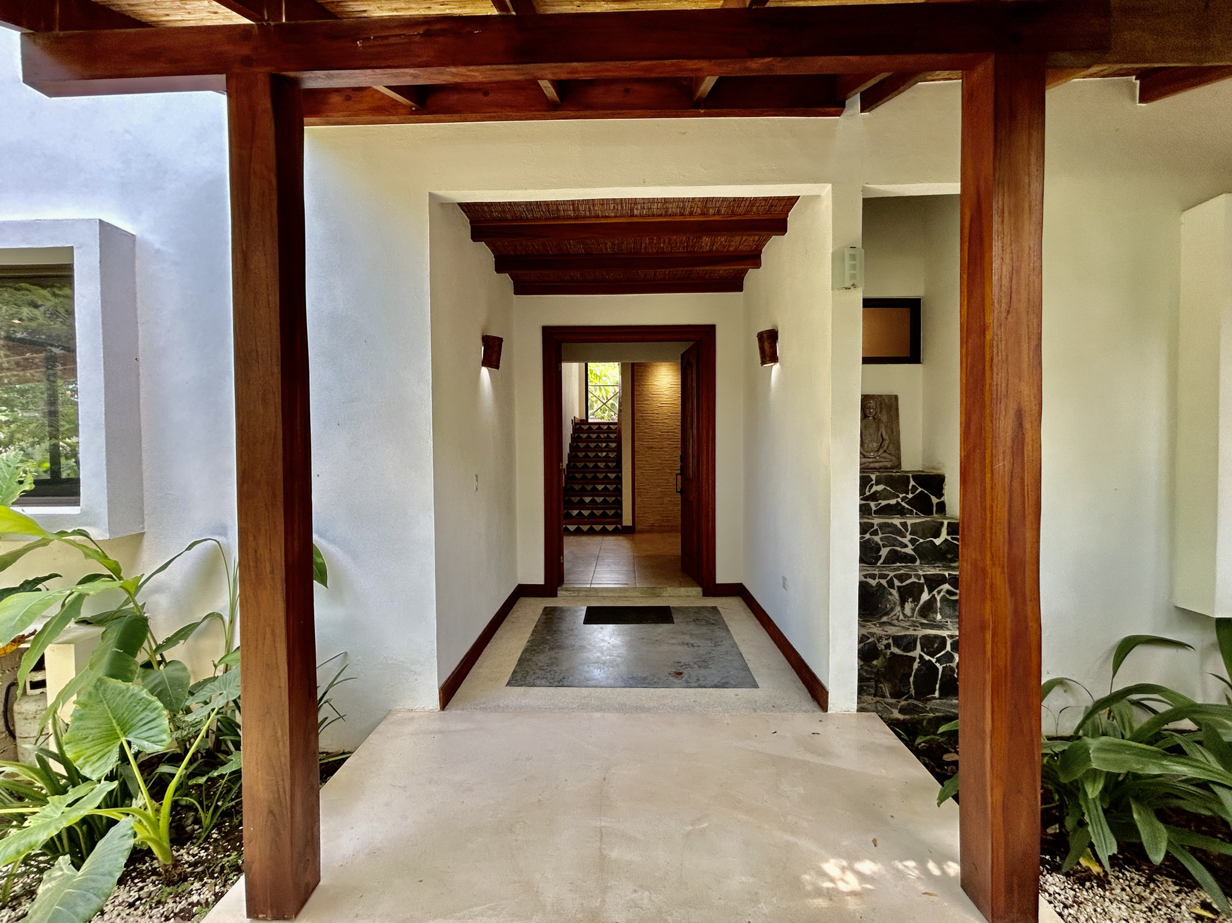 Stunning Beach House for Sale Near Playa Hermosa, Santa Teresa