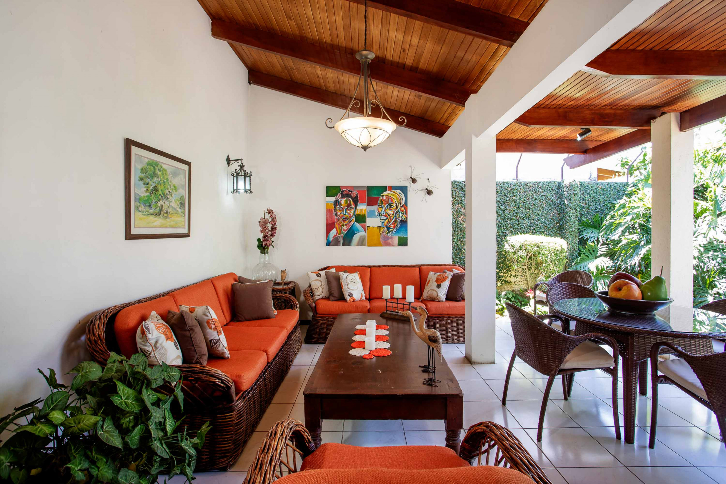 Contemporary Home with Apartment for sale in Trejos Montealegre, Escazu, SOLD