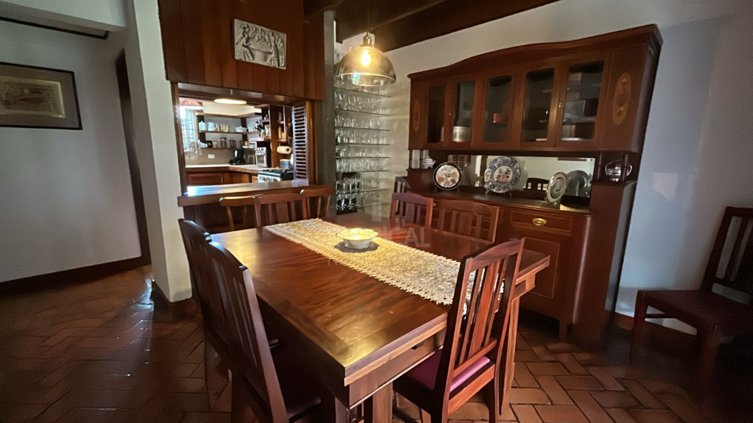 For Sale: House with Mixed Land Use in Granadilla – Large Lot with Development Potential | $819,000