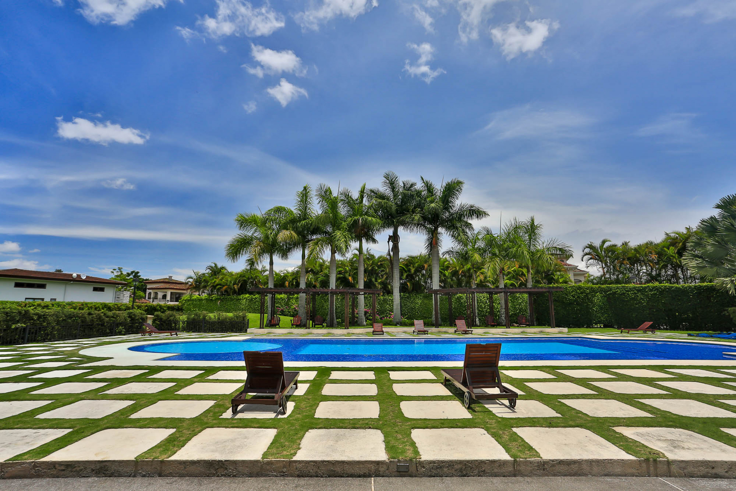 For Sale: Stunning Luxury Home in Monteran, Granadilla – Premier Location and Exclusive Privacy