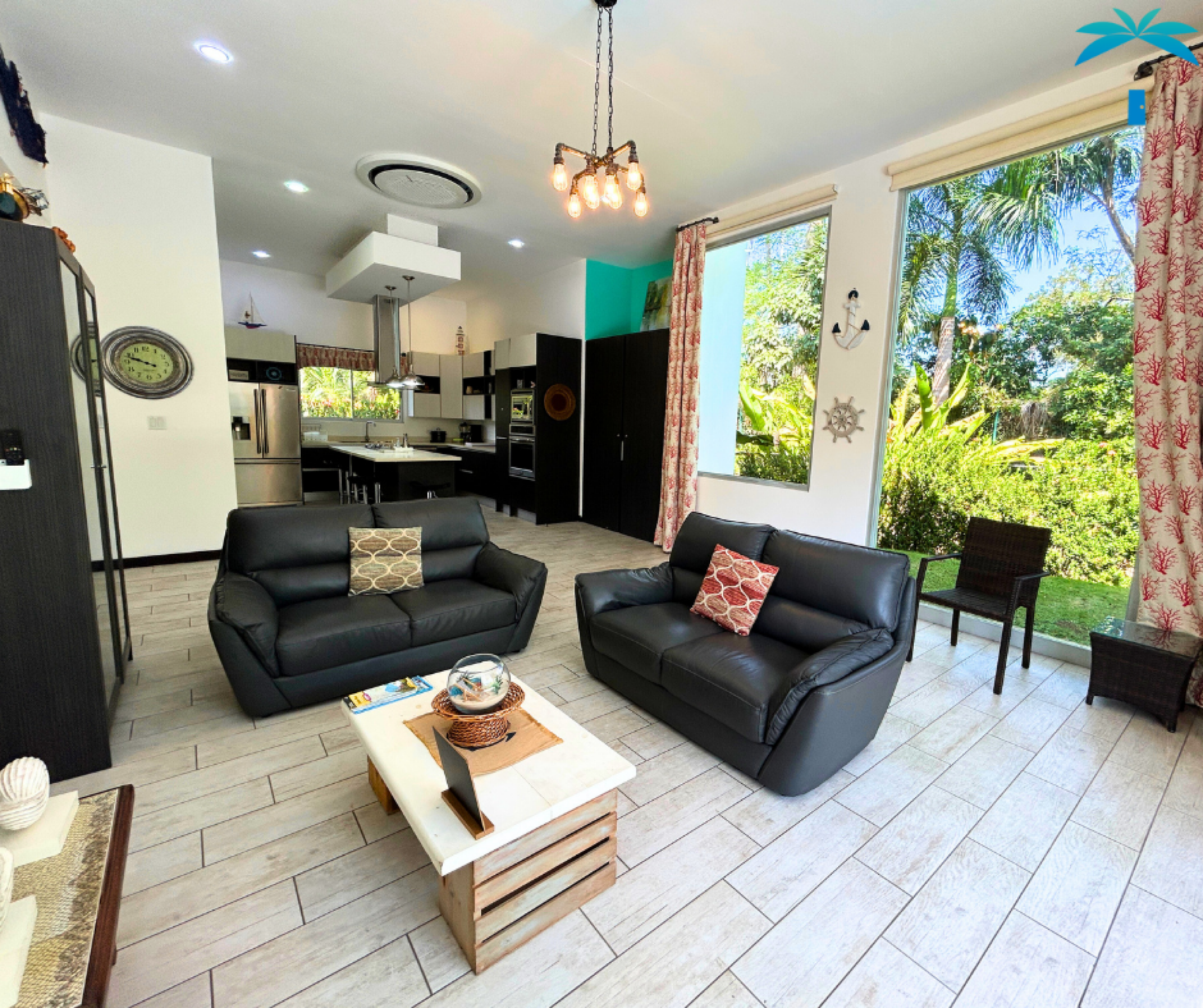 Beach-house for sale in gated community Punta Leona
