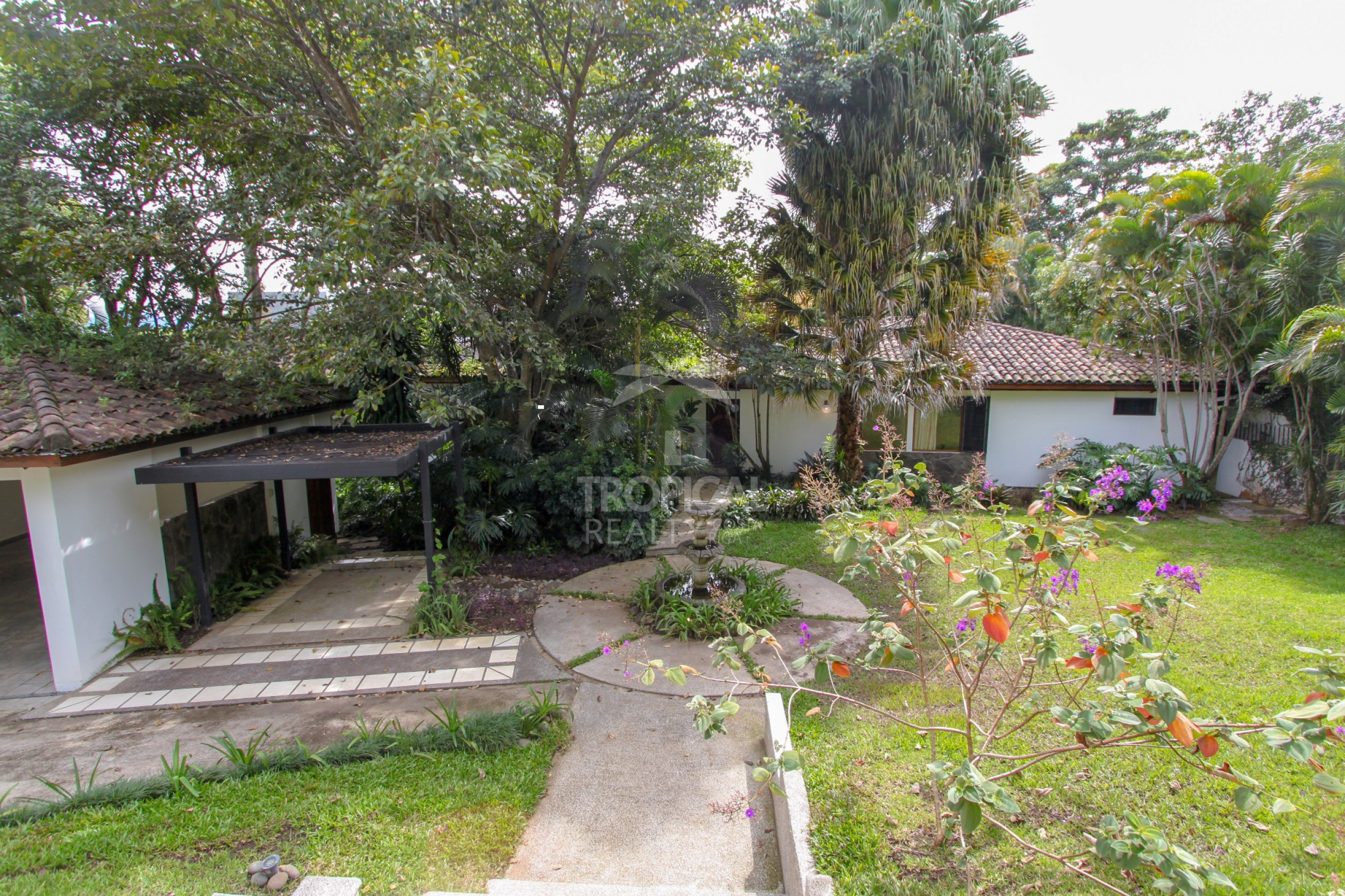Escazu single story home for sale