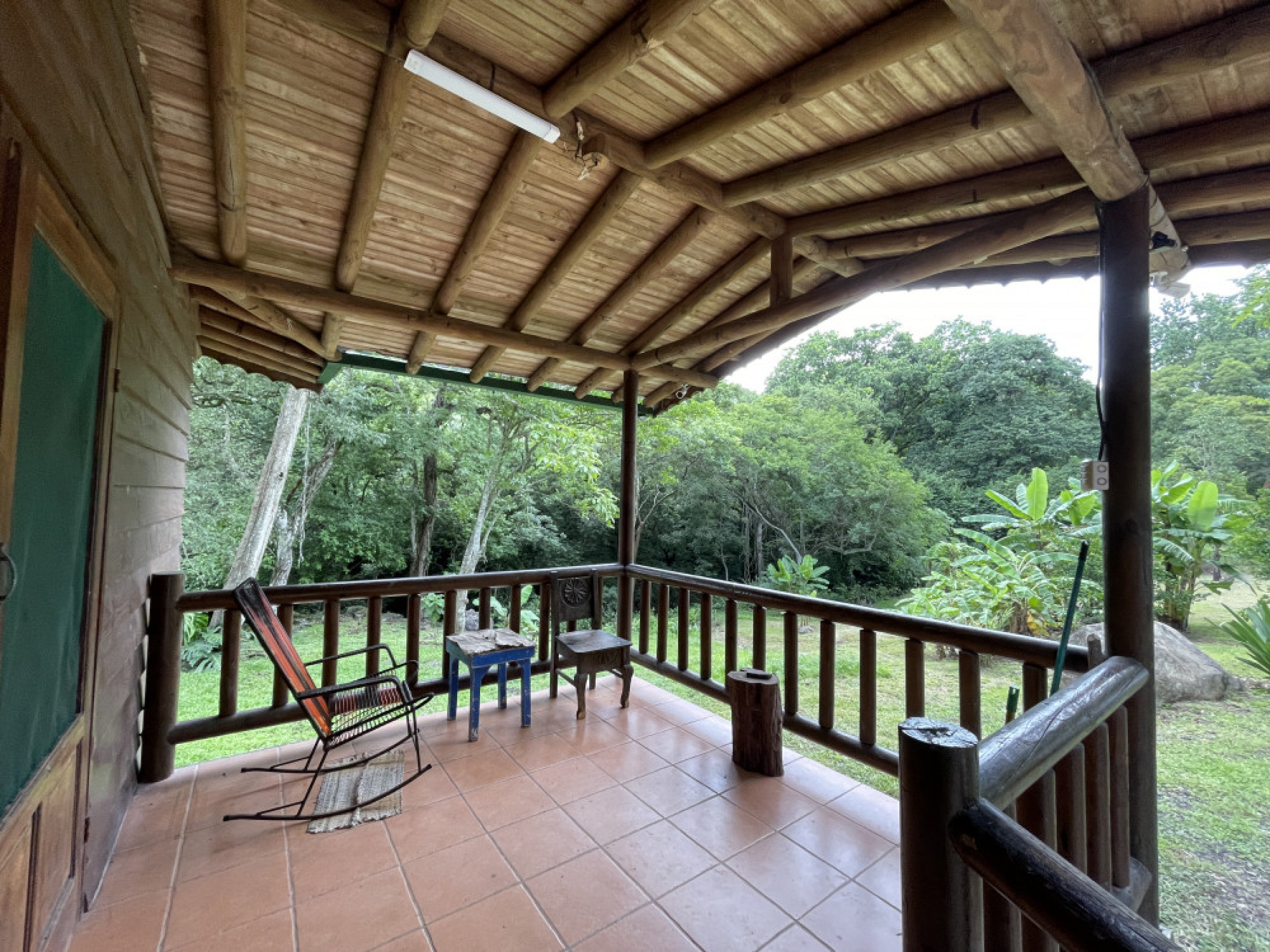 Dreamy Natural Retreat with Private River and Fruit Trees – Turrúcares, Costa Rica
