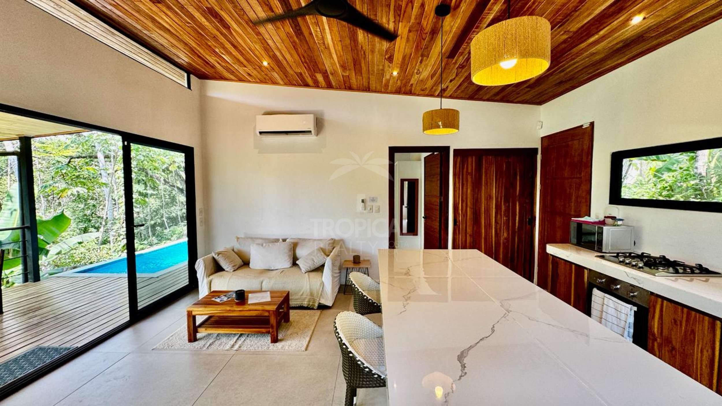 Charming One-Bedroom Home with Pool in Santiago – Just Minutes from Playa Hermosa