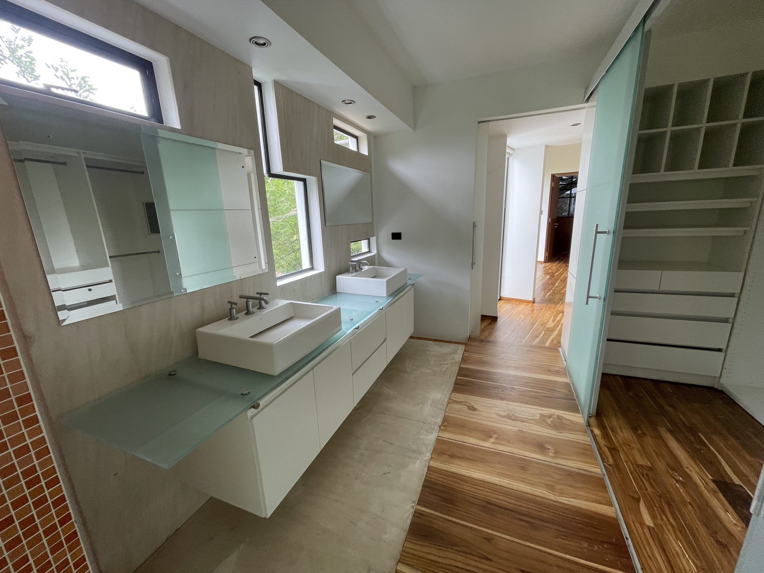 Villa Real Santa Ana: Stunning Contemporary Investment Property with Panoramic Views