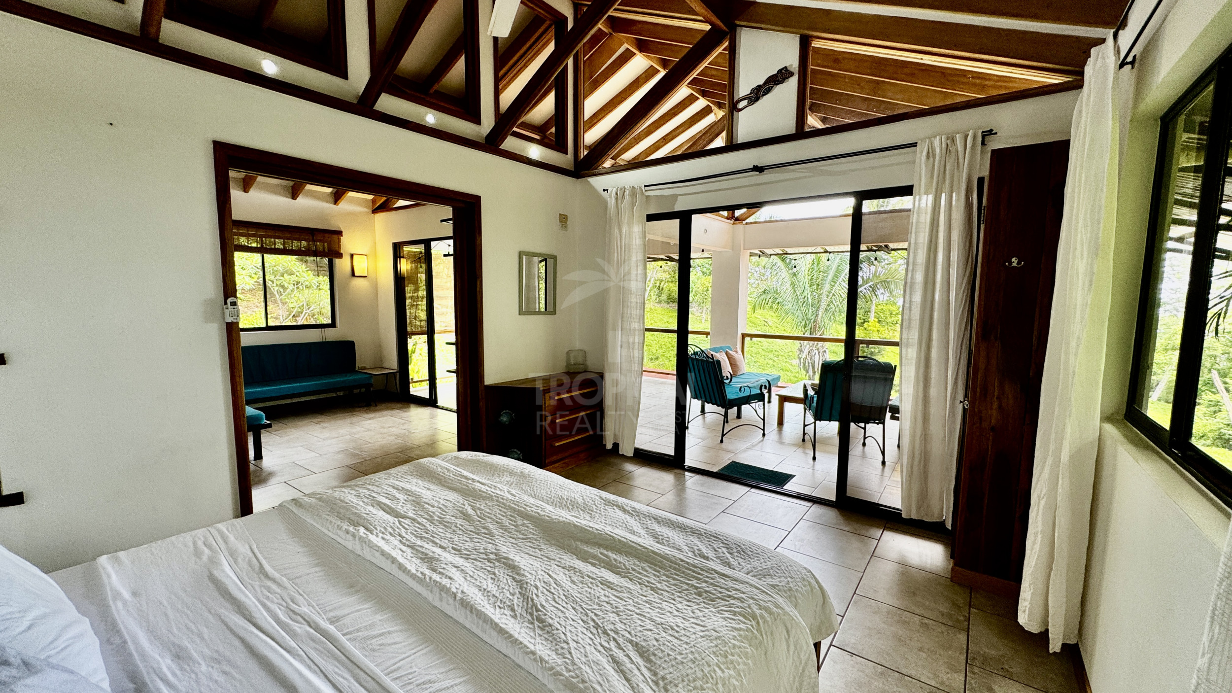 3-BR Independent Home with Ocean-View Pool Santa Teresa