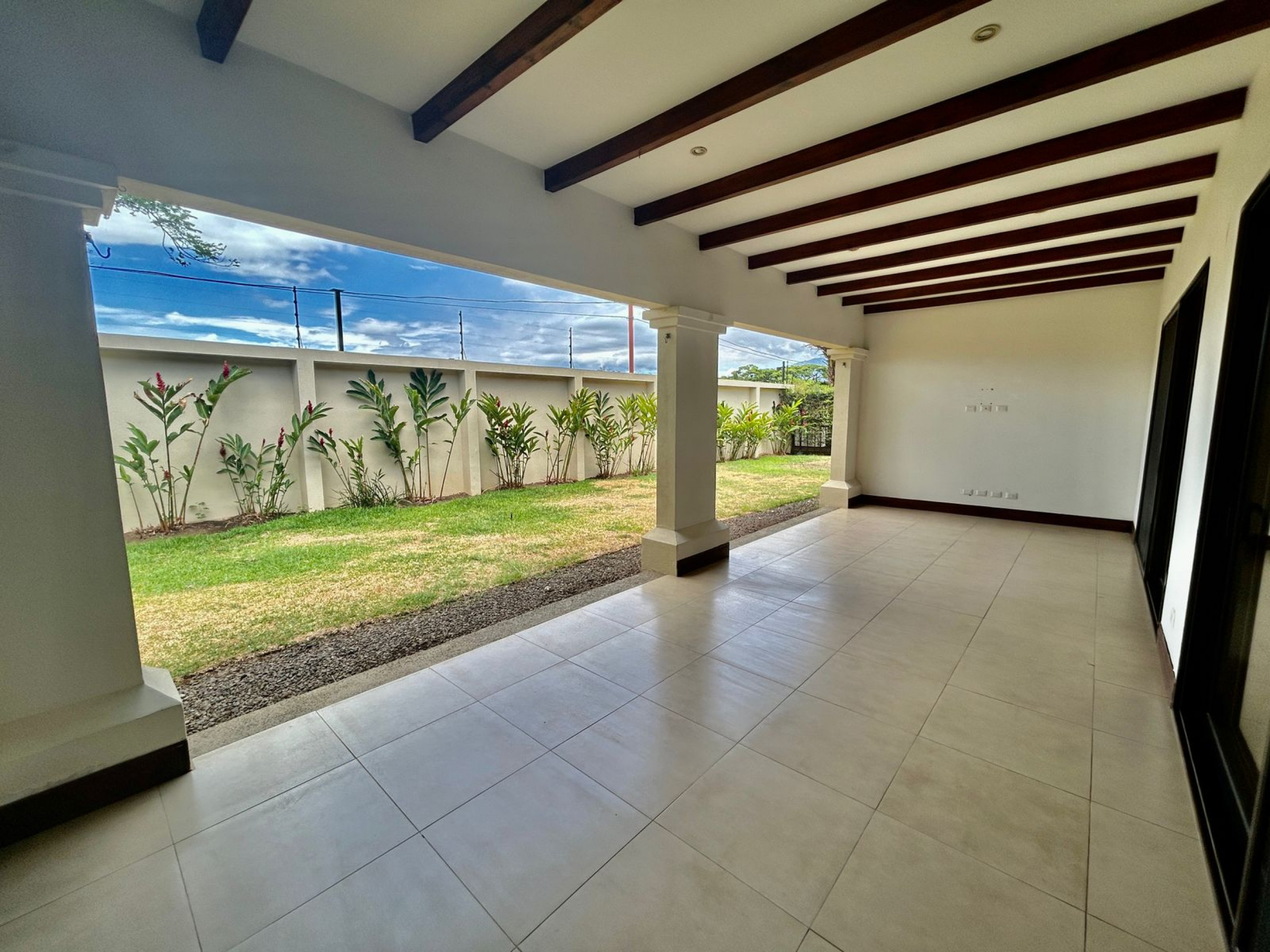 Charming Condo Home in Lindora, Santa Ana SOLD