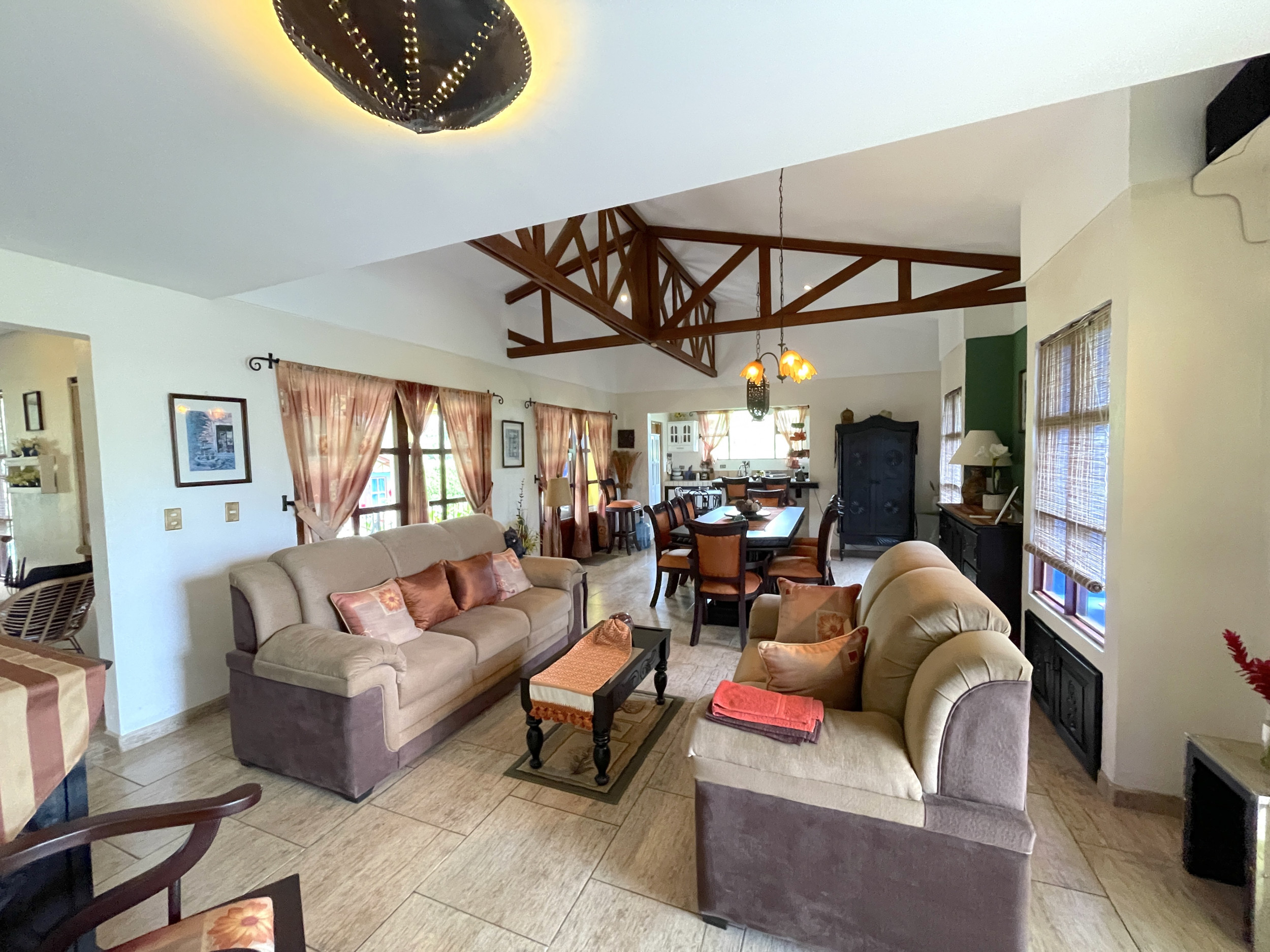 SOLD Charming Single-Story Residence in Los Reyes La Guacima: Your Ideal Home Awaits!